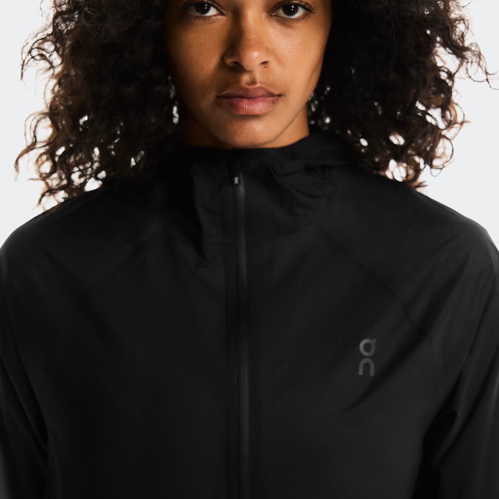 On Ultra Jacket Black (Women'S)