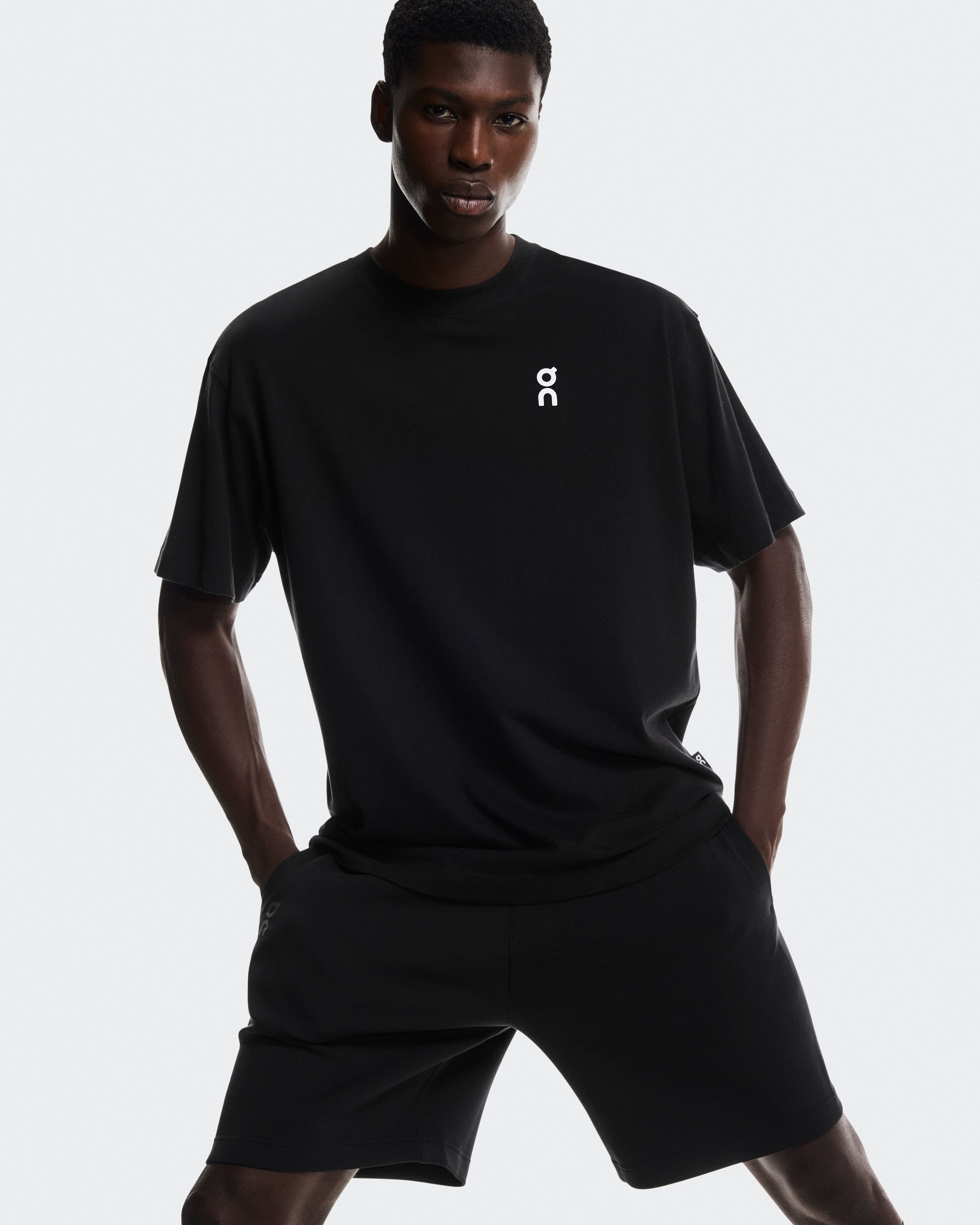 On Focus Tech Shorts Black