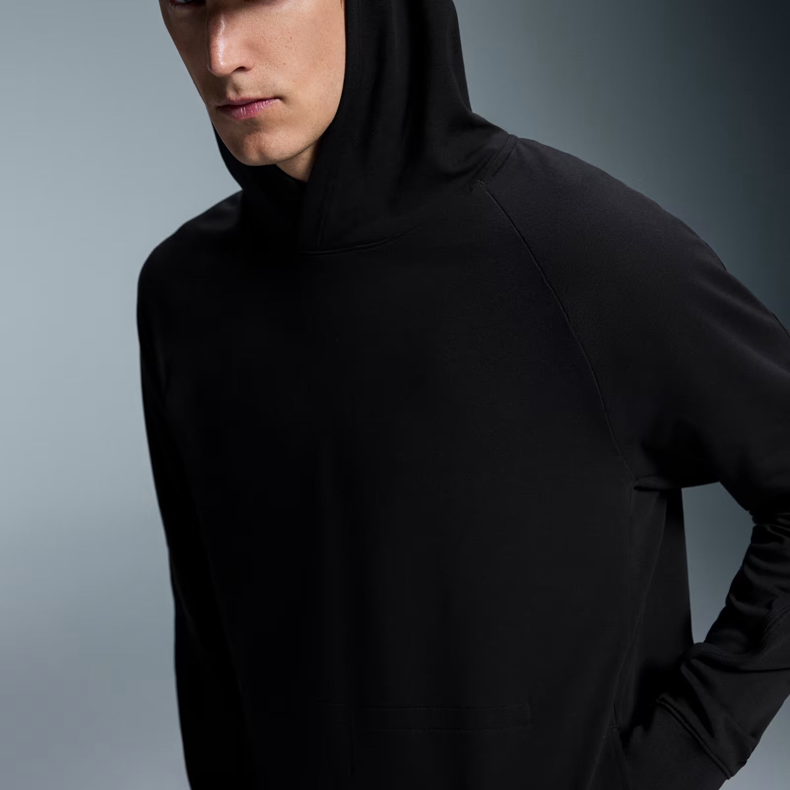 On Studio Hoodie Black