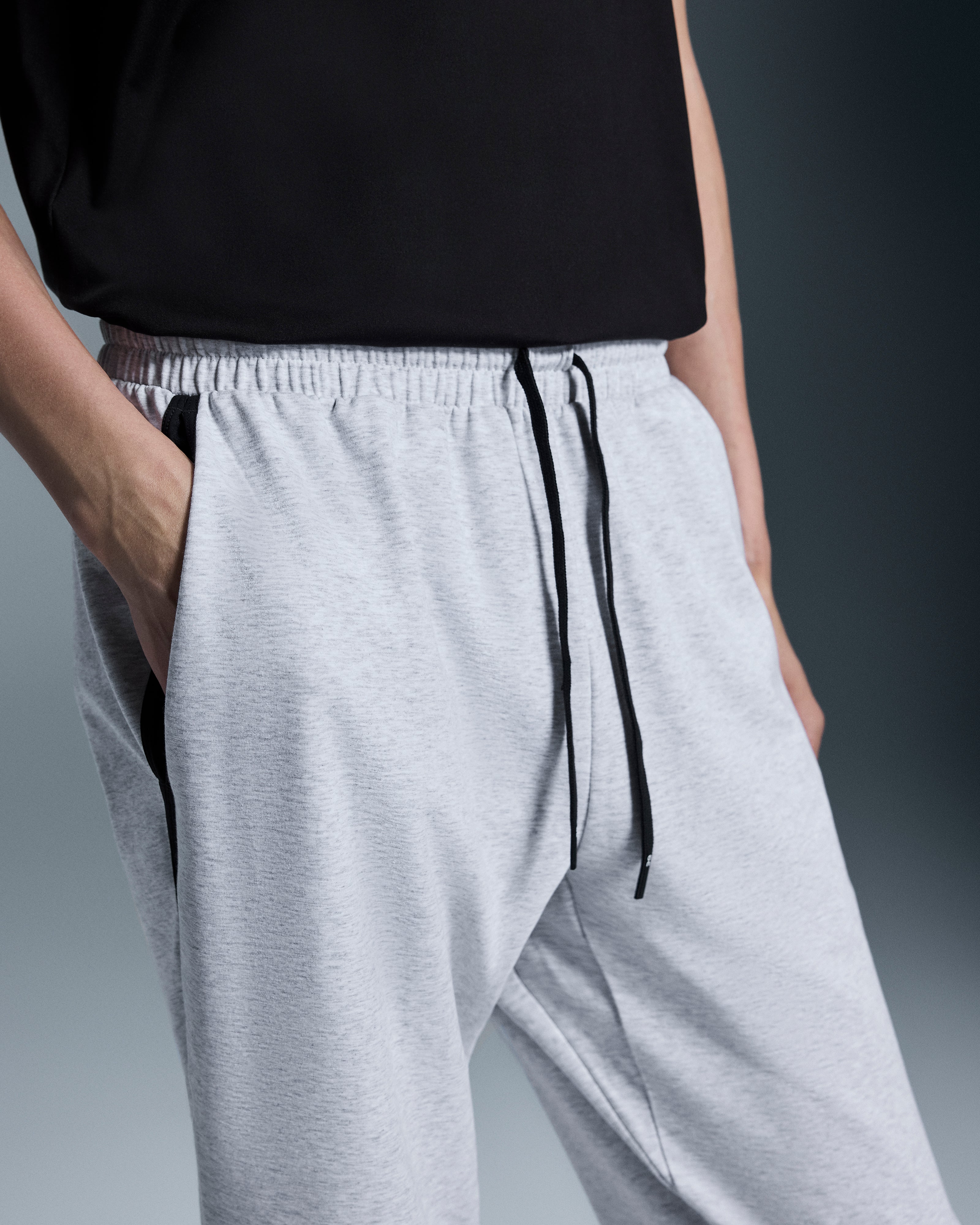 On Studio Joggers Crater