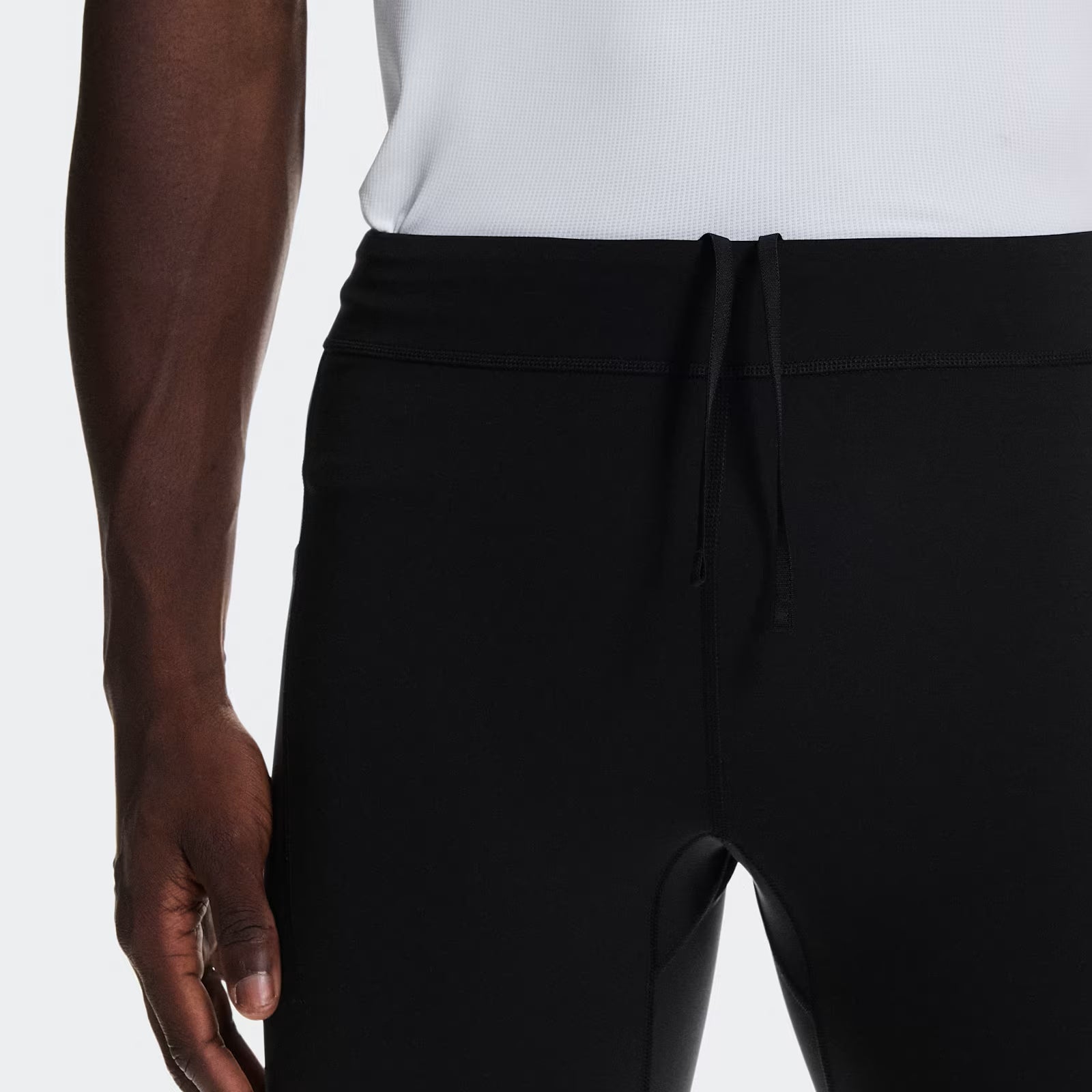 On 8" Performance Tights Black