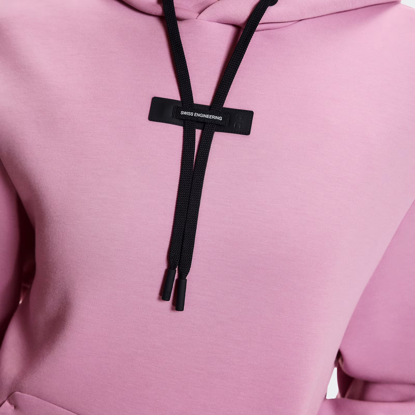 On Focus Tech Hoodie Sakura (Women'S)