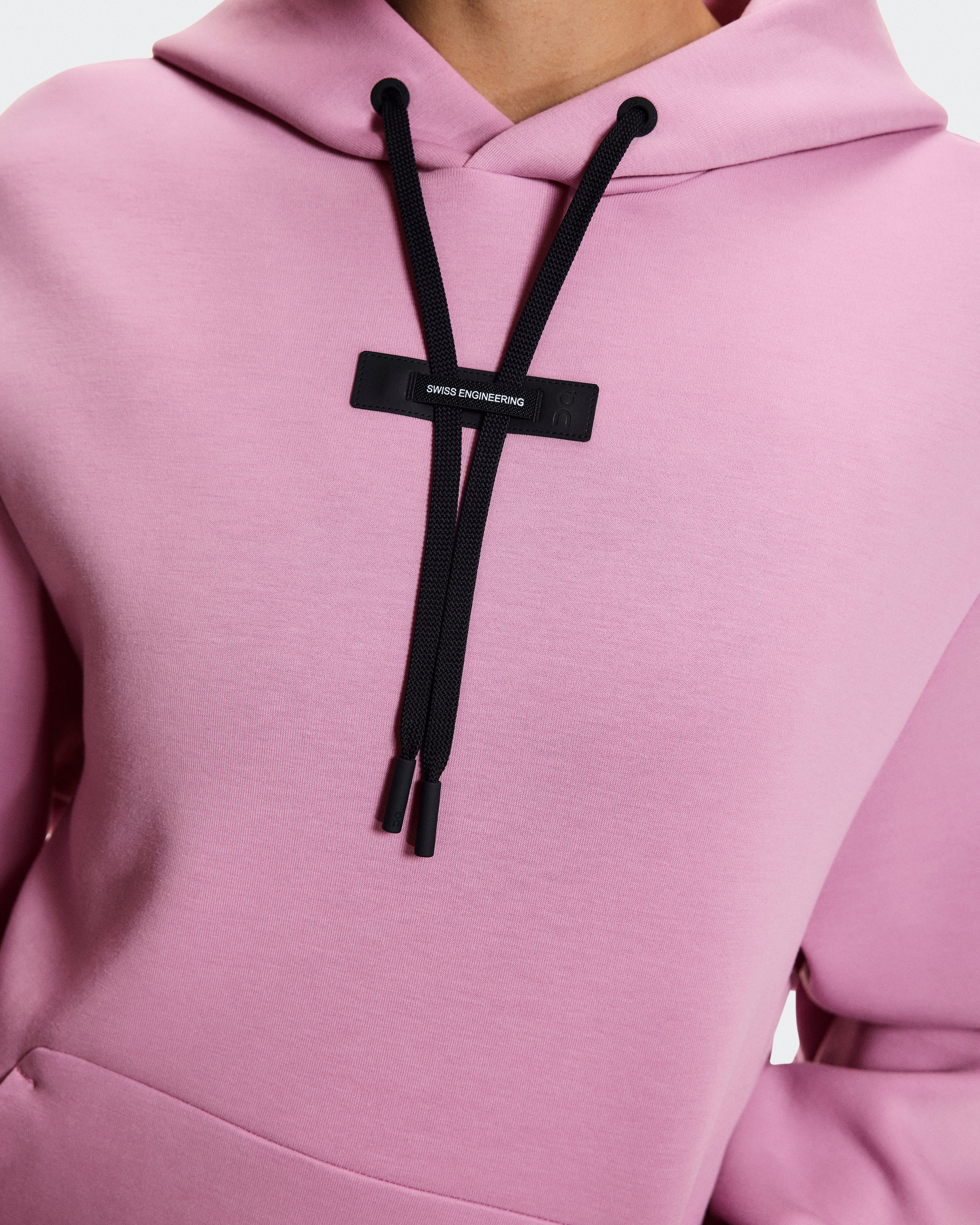 On Focus Tech Hoodie Sakura (Women'S)