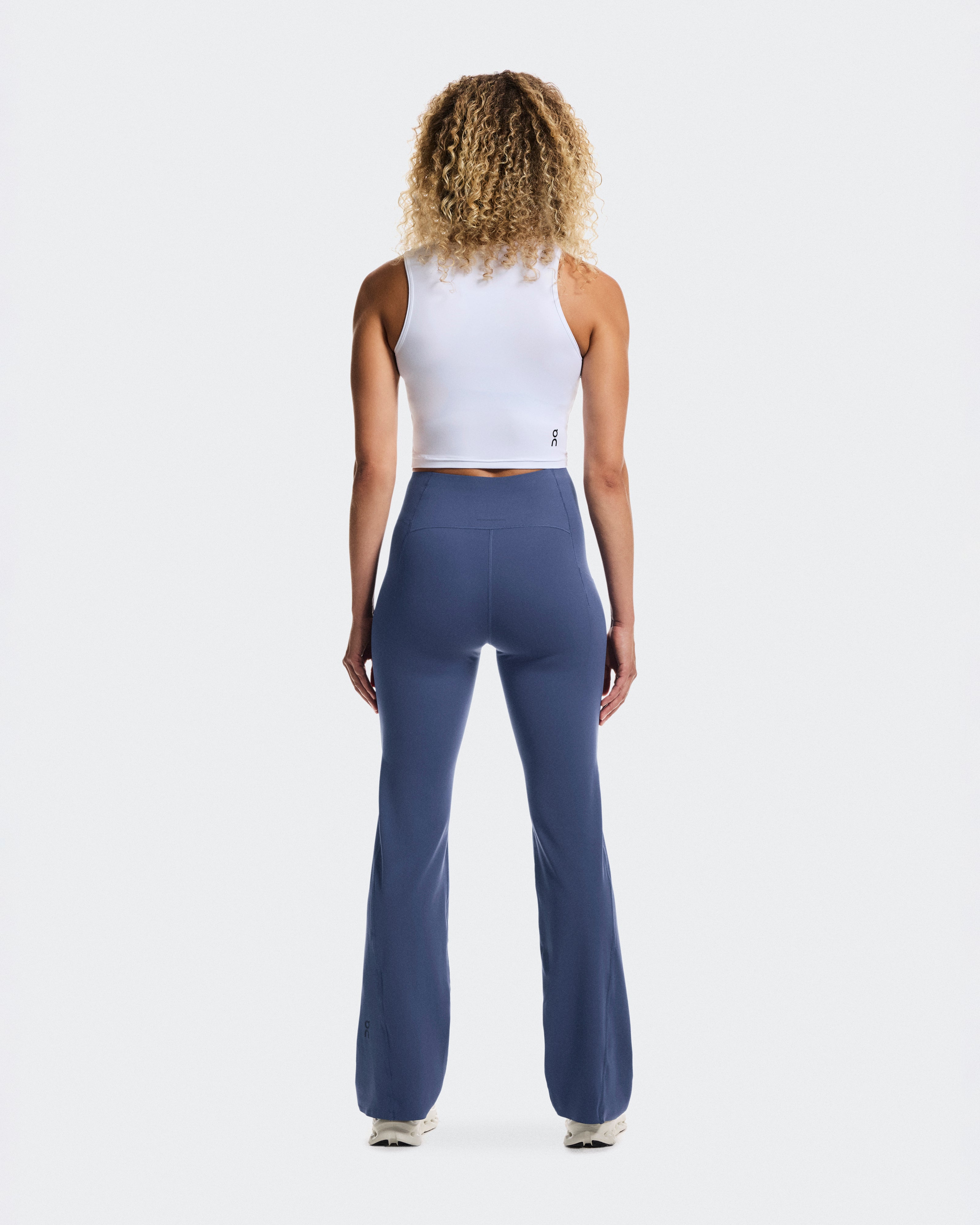 On Studio Flared Tights 32" Acai (Women'S)