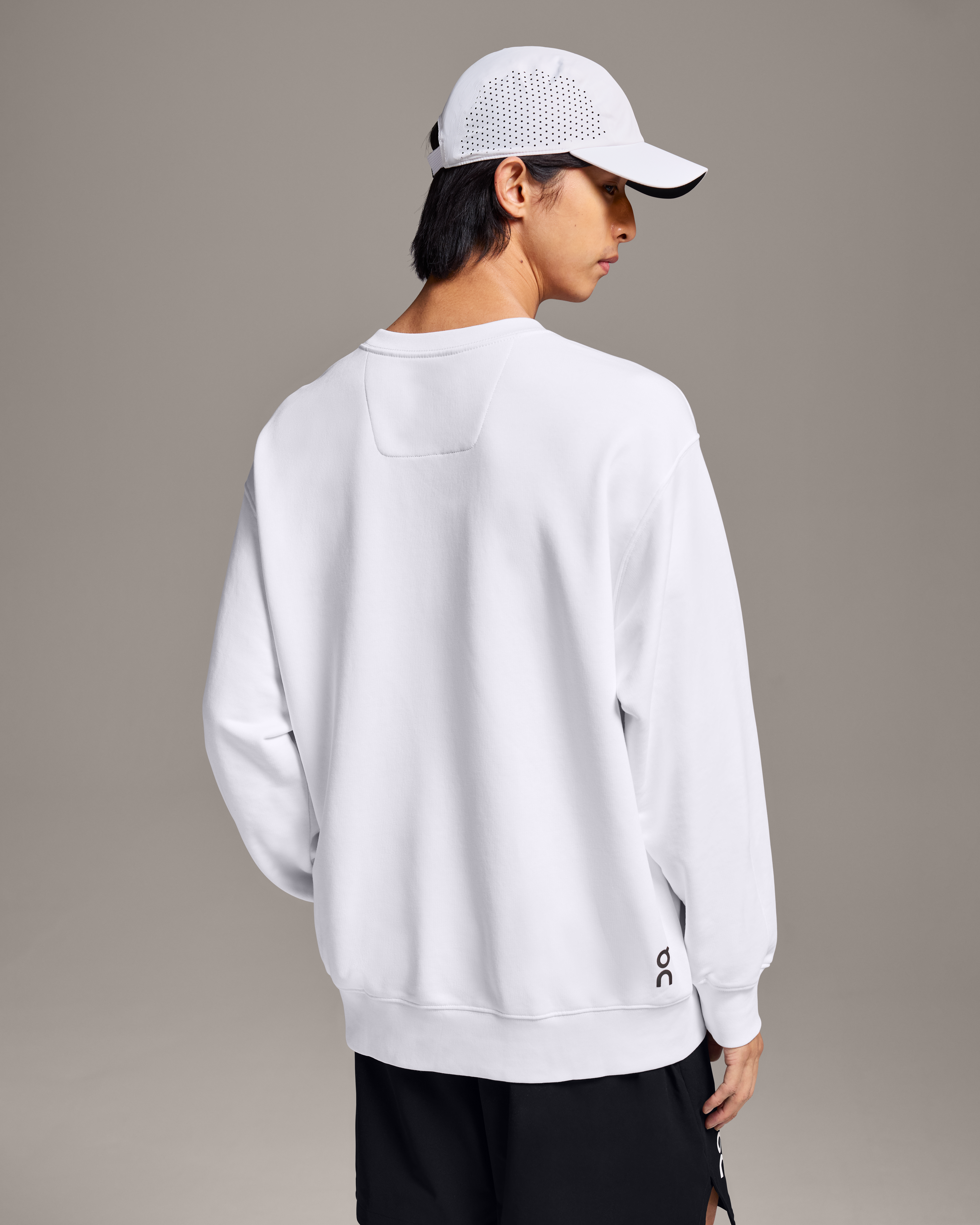 On Club Crew White