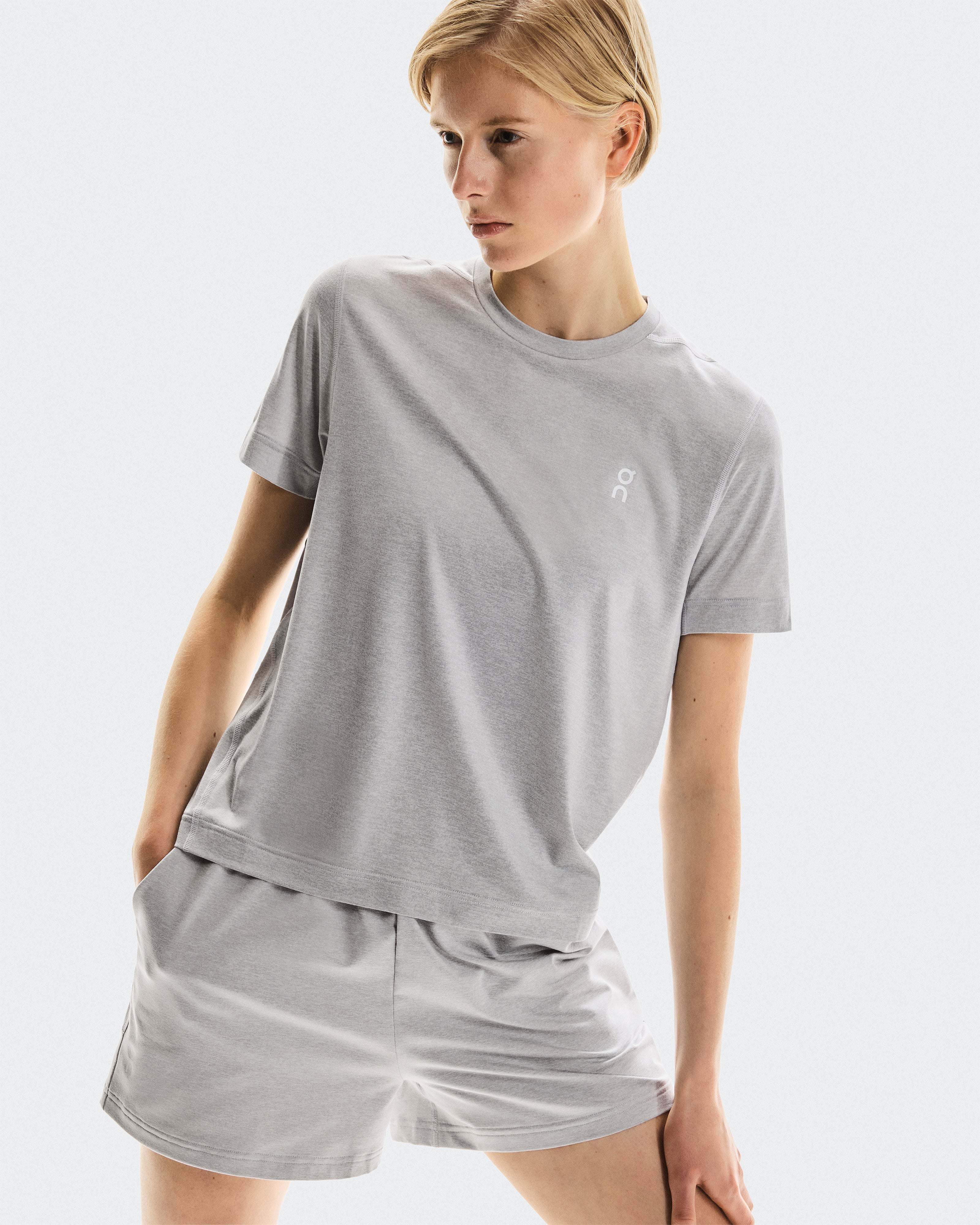 On Courtside-T Gravel (Women'S)