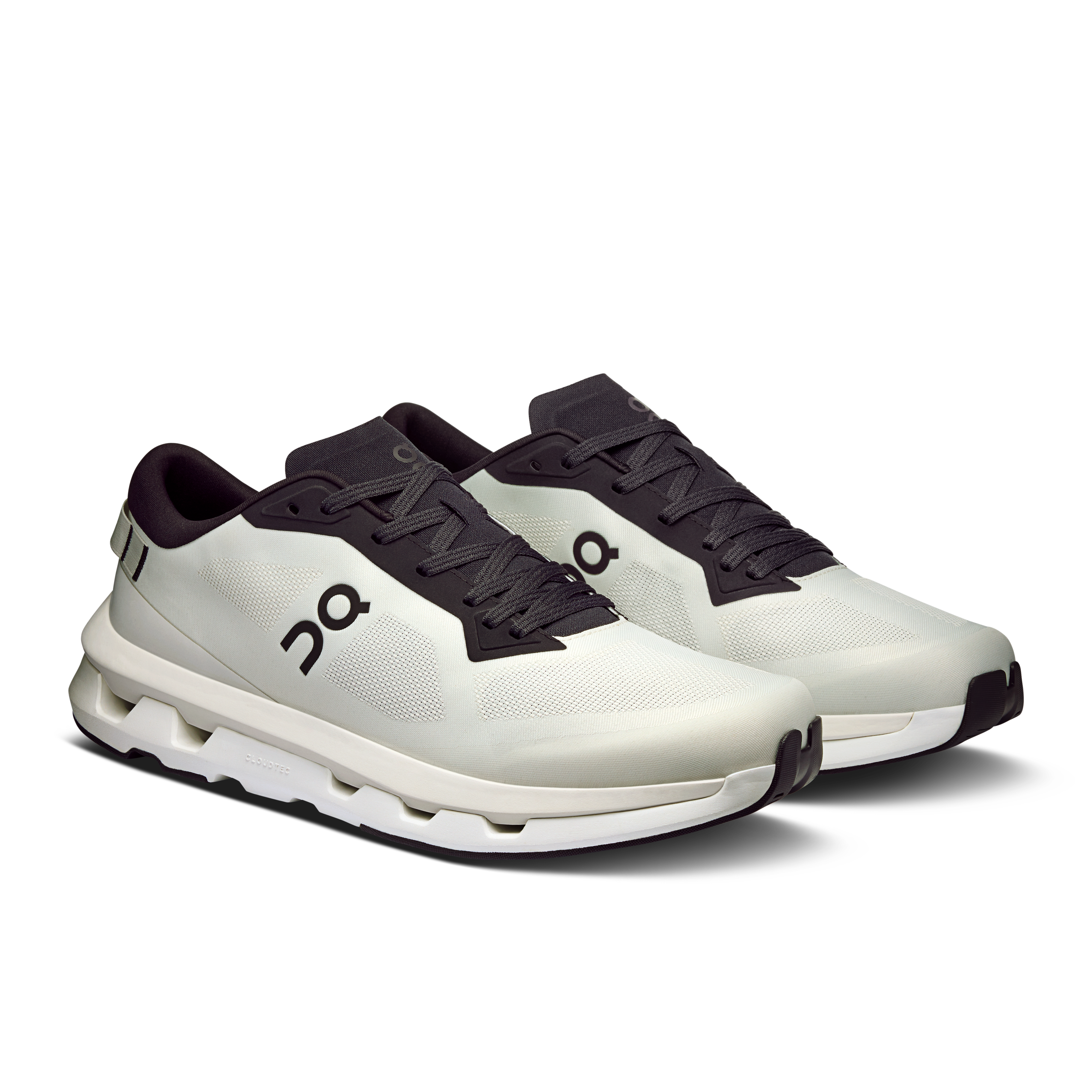 On Cloudzone Ice Black