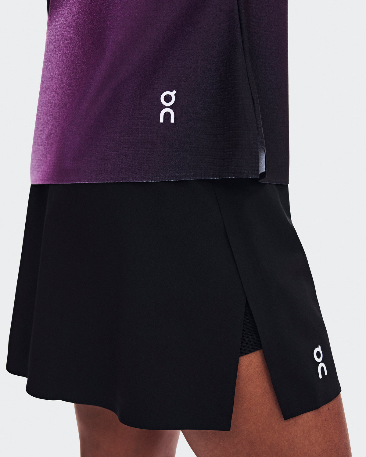 On Court-T Swing Black | Cassis (Women'S)