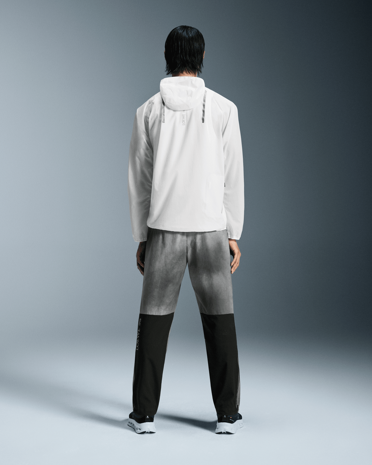 On Ultra Jacket Loewe White