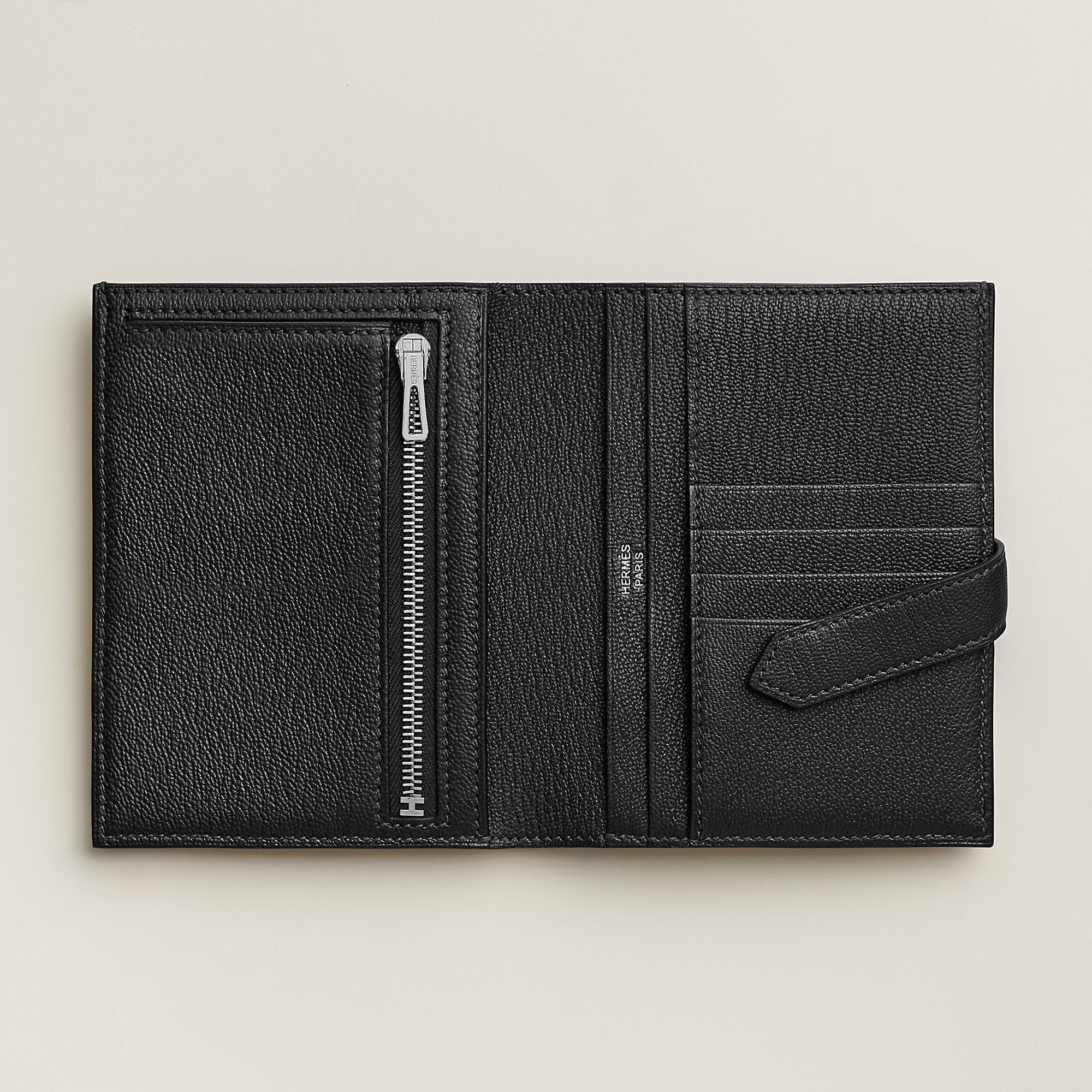Hermes Bearn Compact Wallet Noir