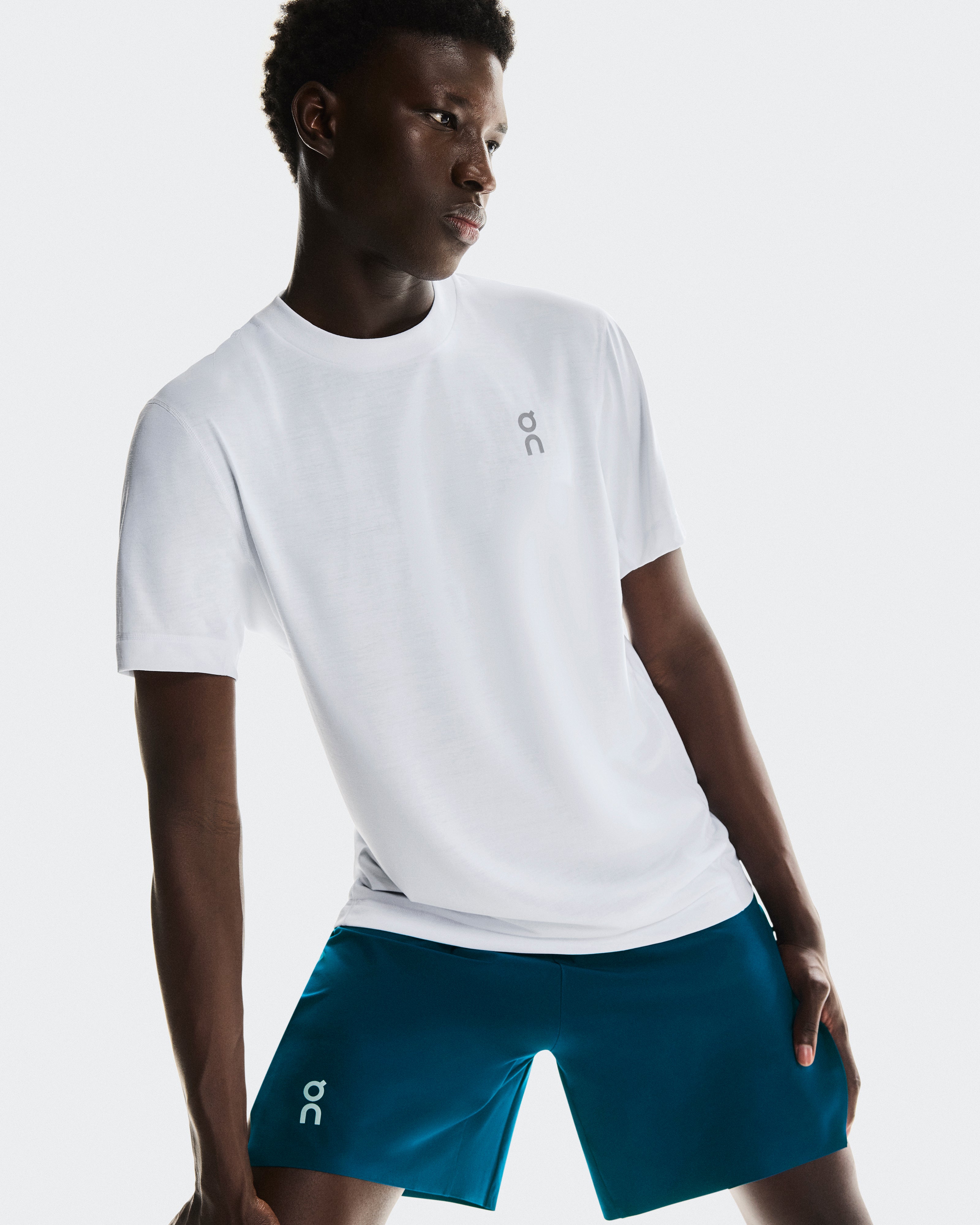 On Train-T Graphic White