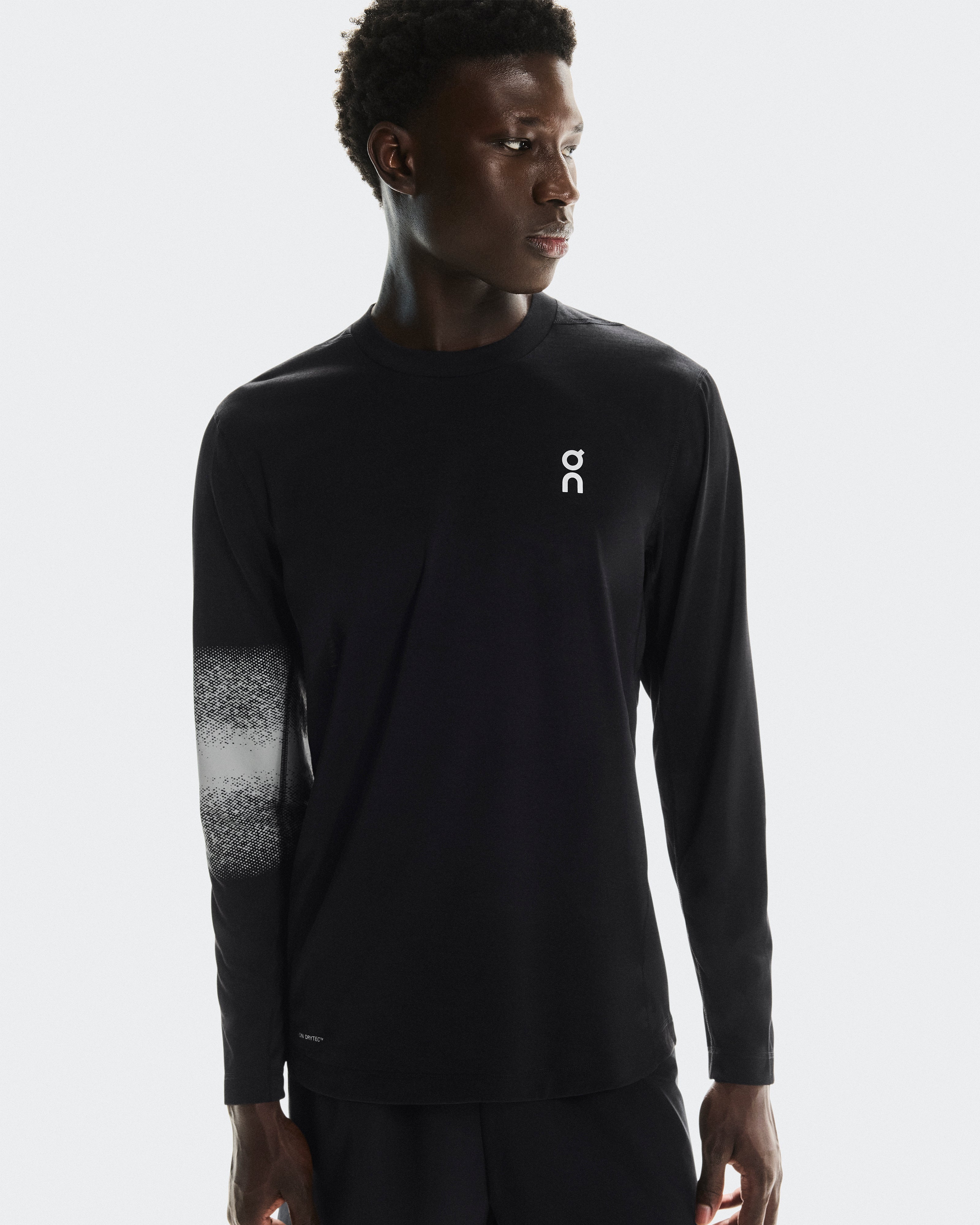 On Train Long-T Graphic Black