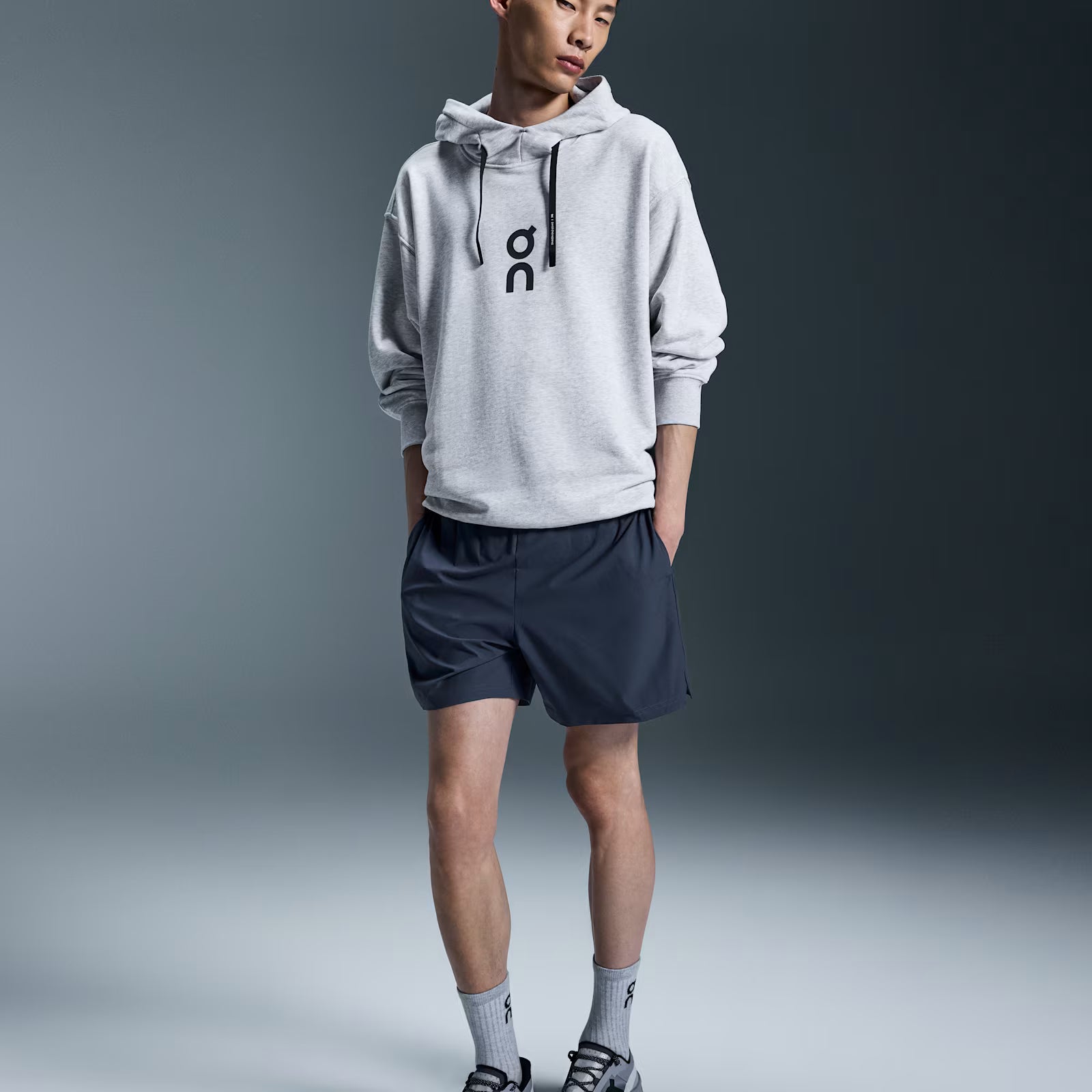 On 5" Core Shorts Midnight