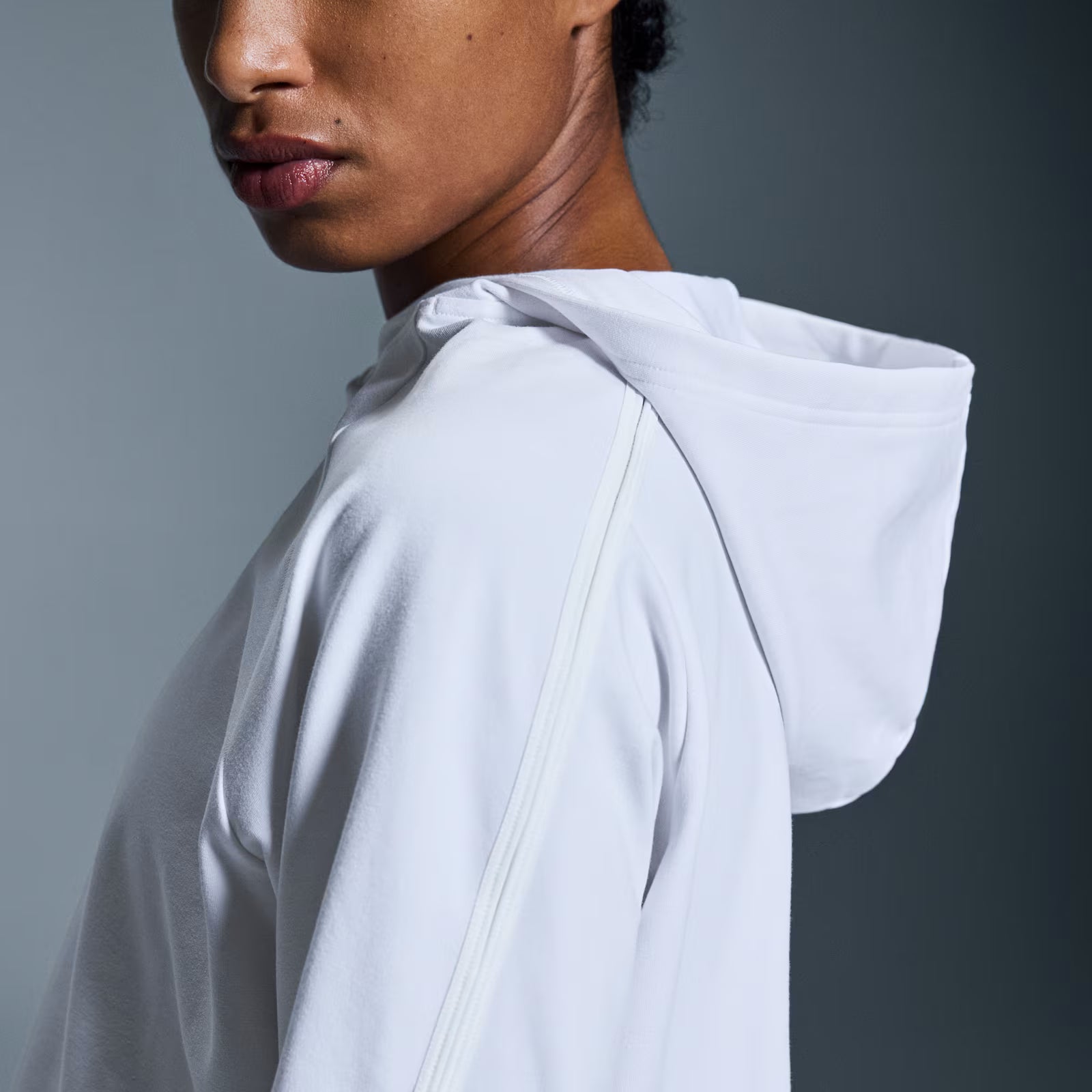 On Studio Hoodie White (Women'S)
