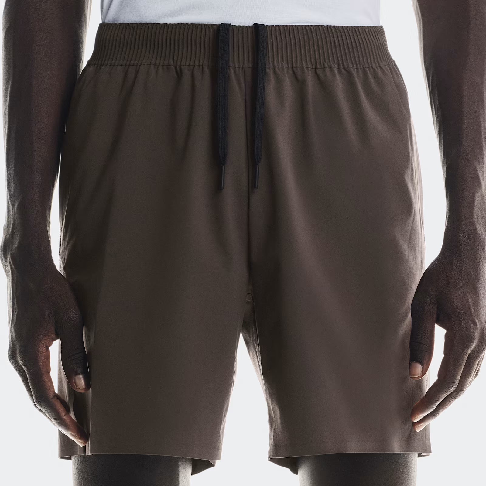 On Focus Shorts Pebble