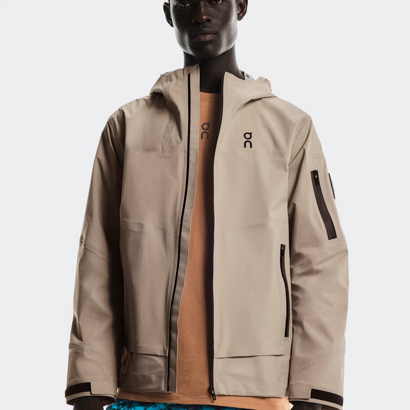 On Trek Jacket Desert