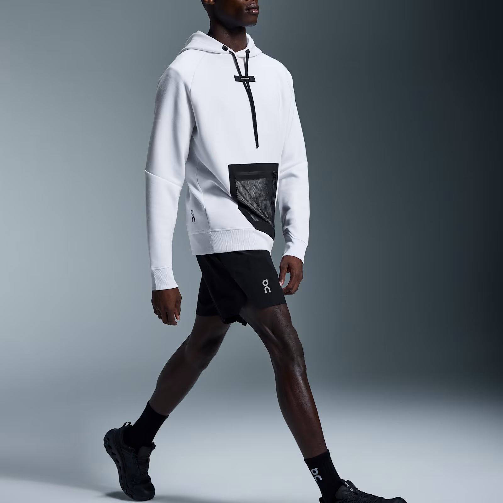 On 7" Core Shorts Black