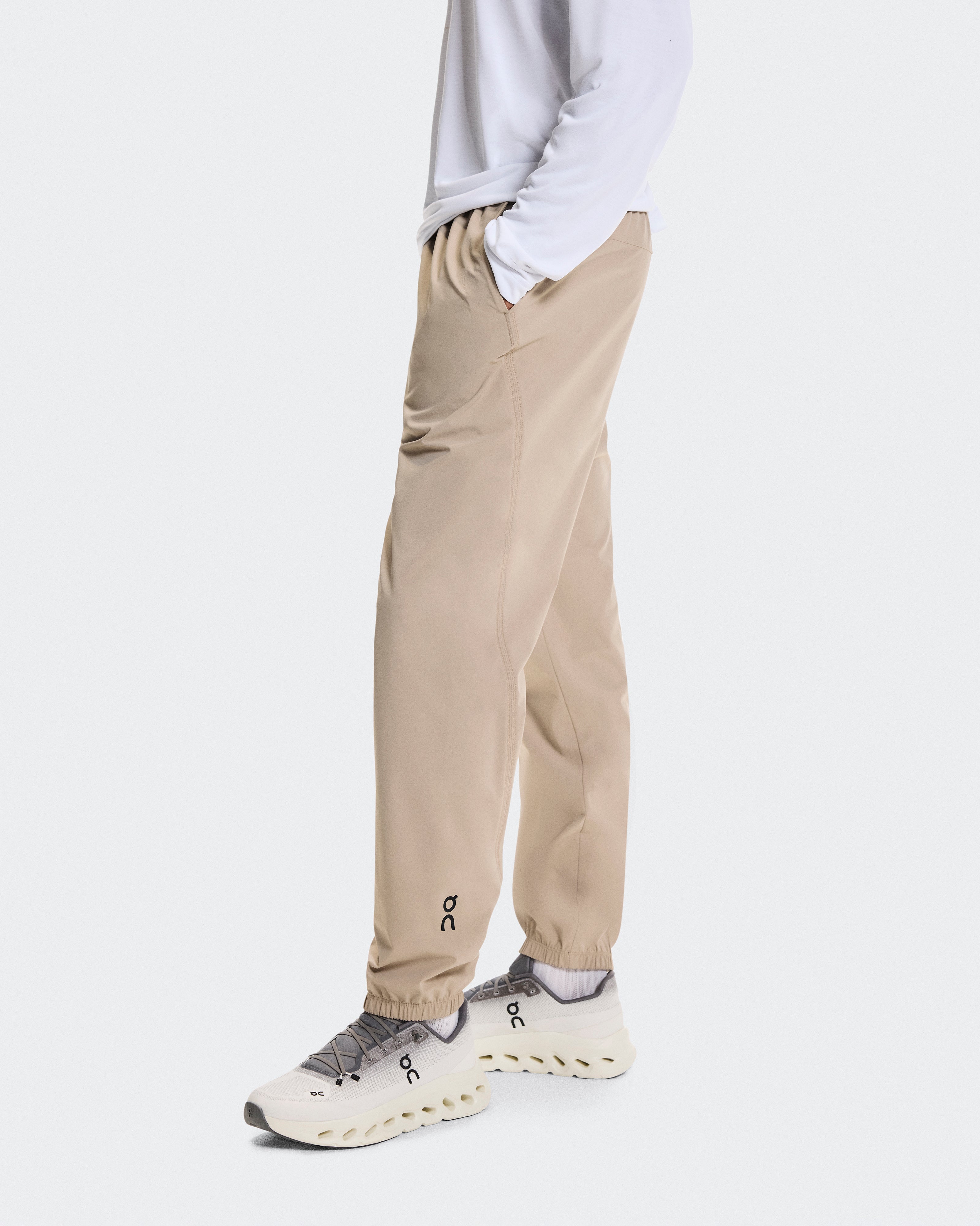 On Focus Pants Desert