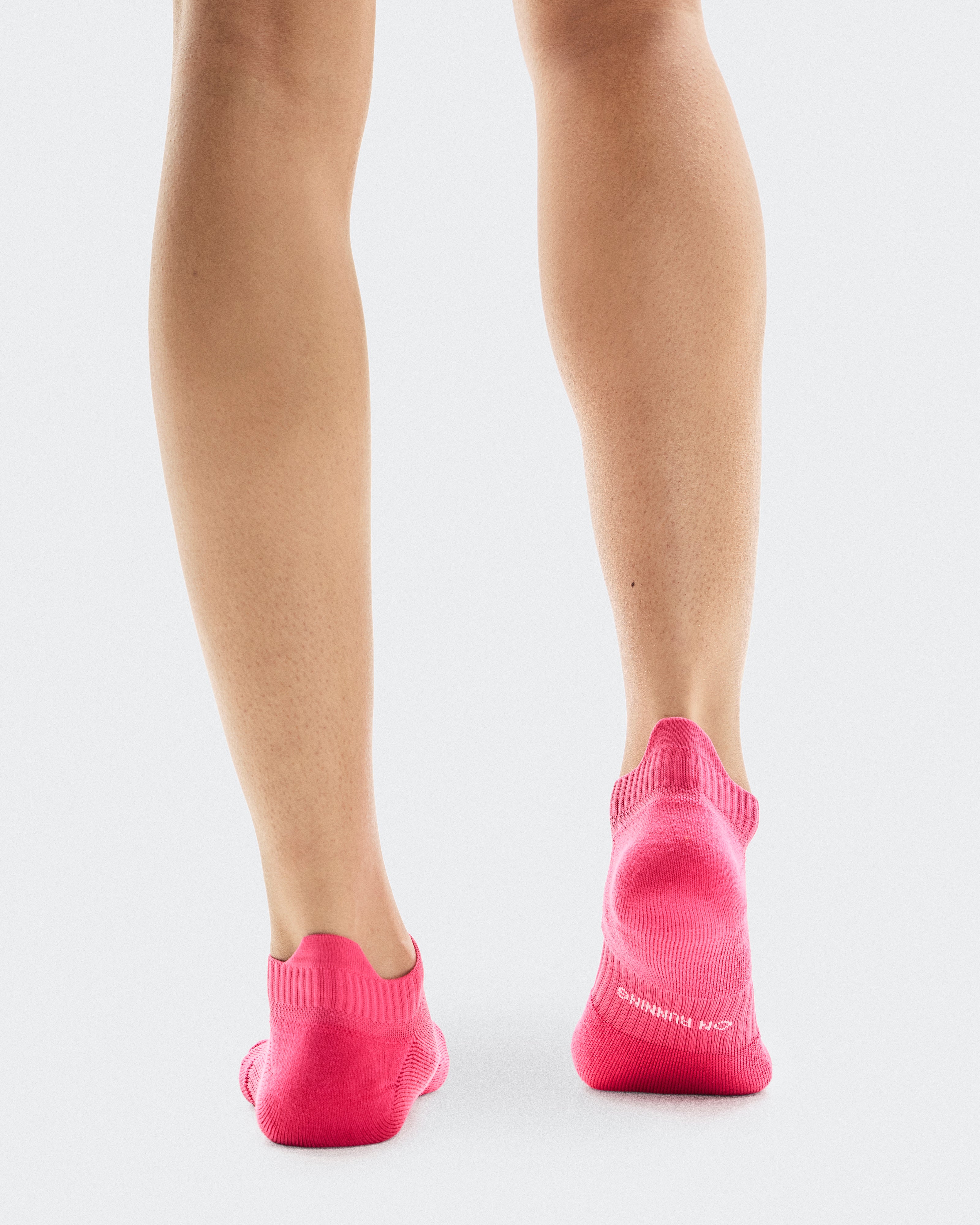 On Core Run Sock Low 2P Flame | Pink