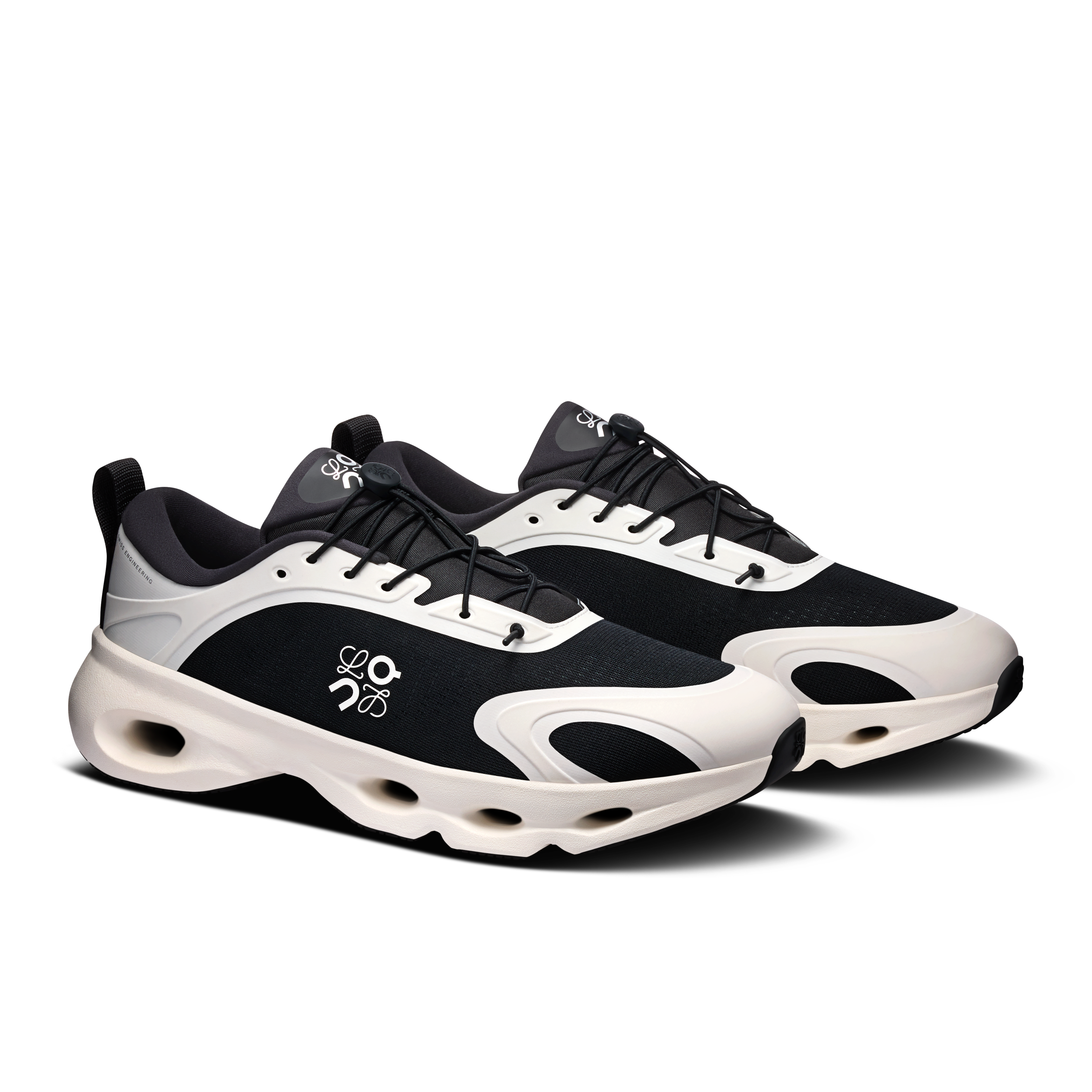 On Cloudsolo Loewe Black Eggshell
