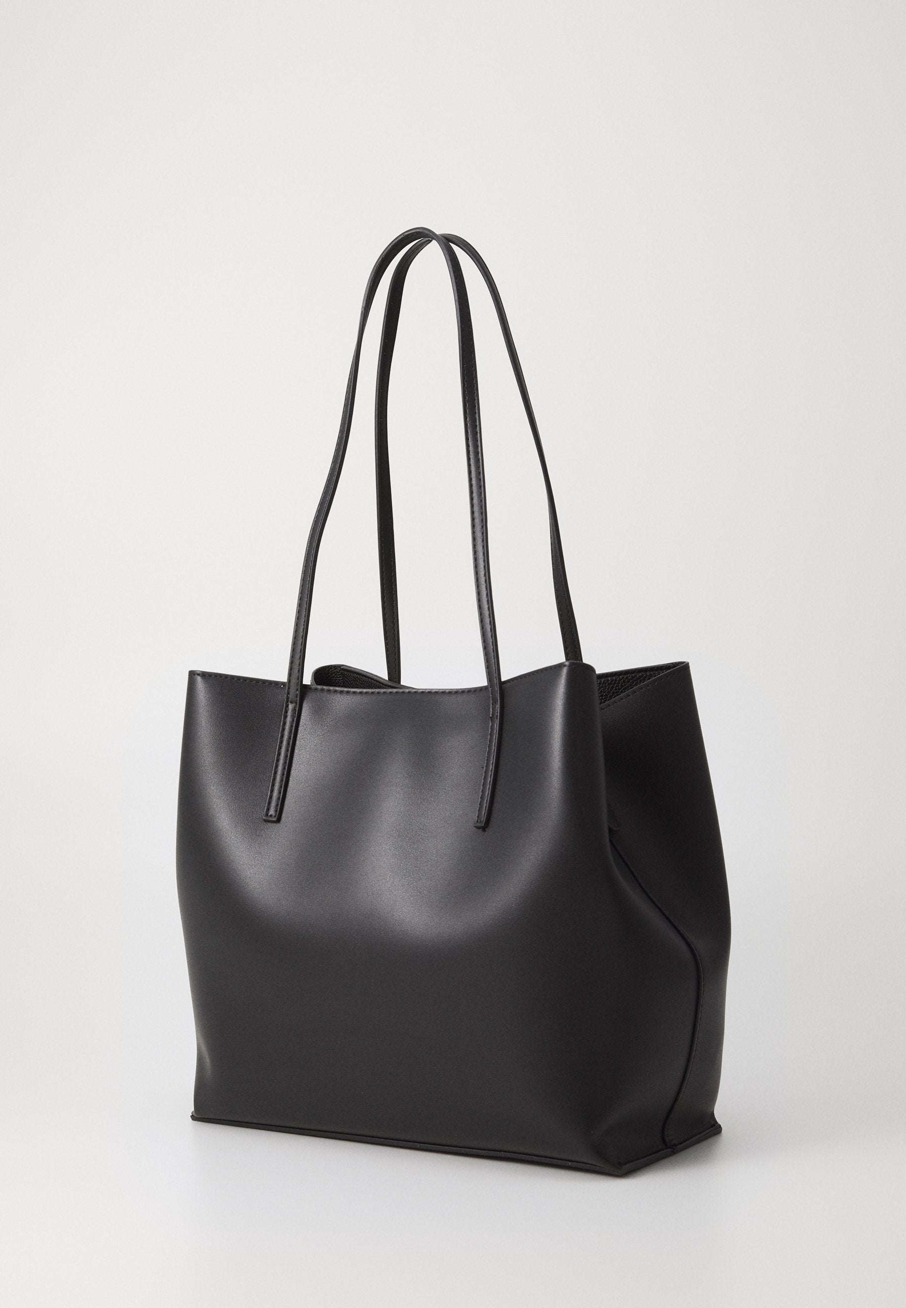 Valentino Bags Samy Set - Tote Bag - Nero