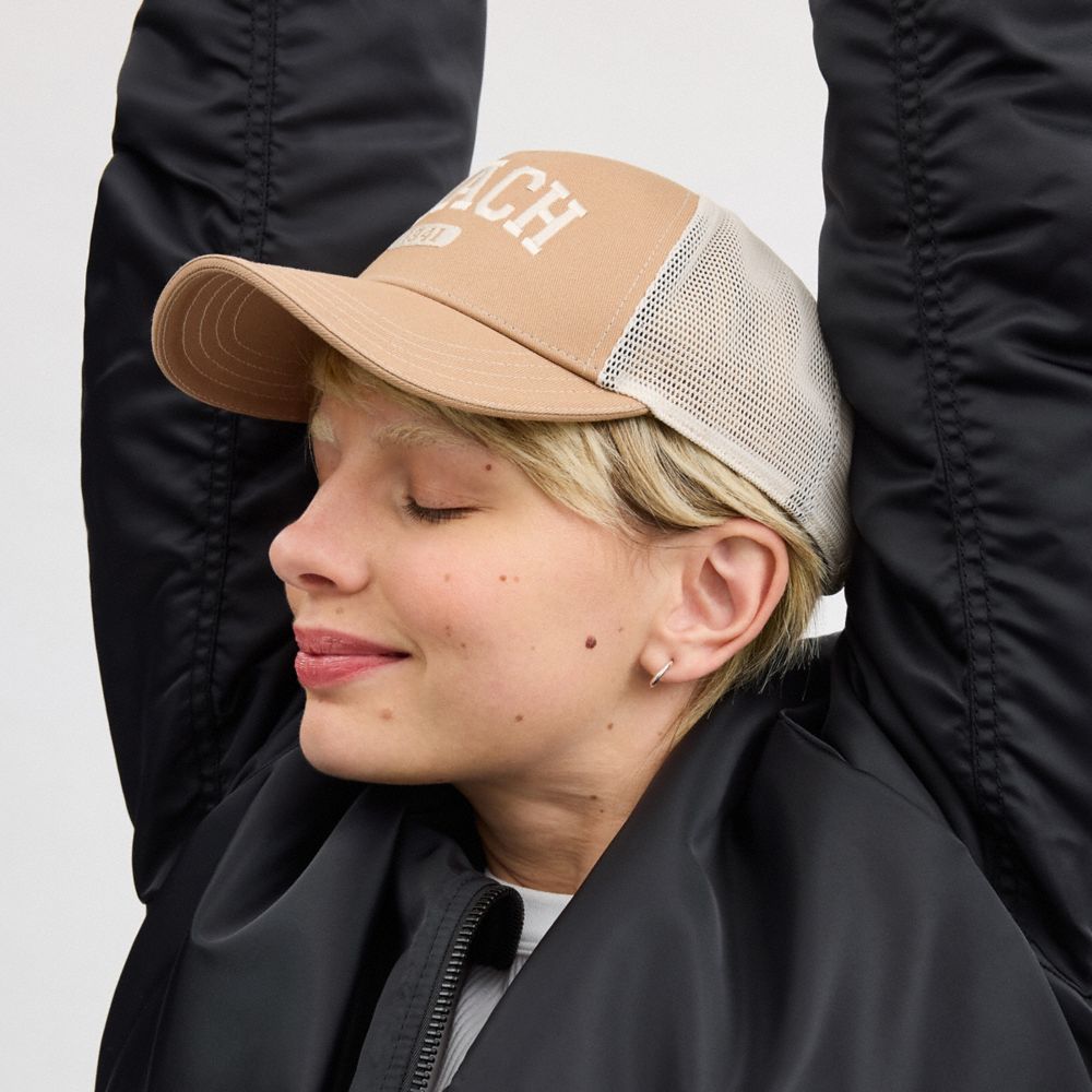 Coach Coach 1941 Embroidered Trucker Hat Light Saddle