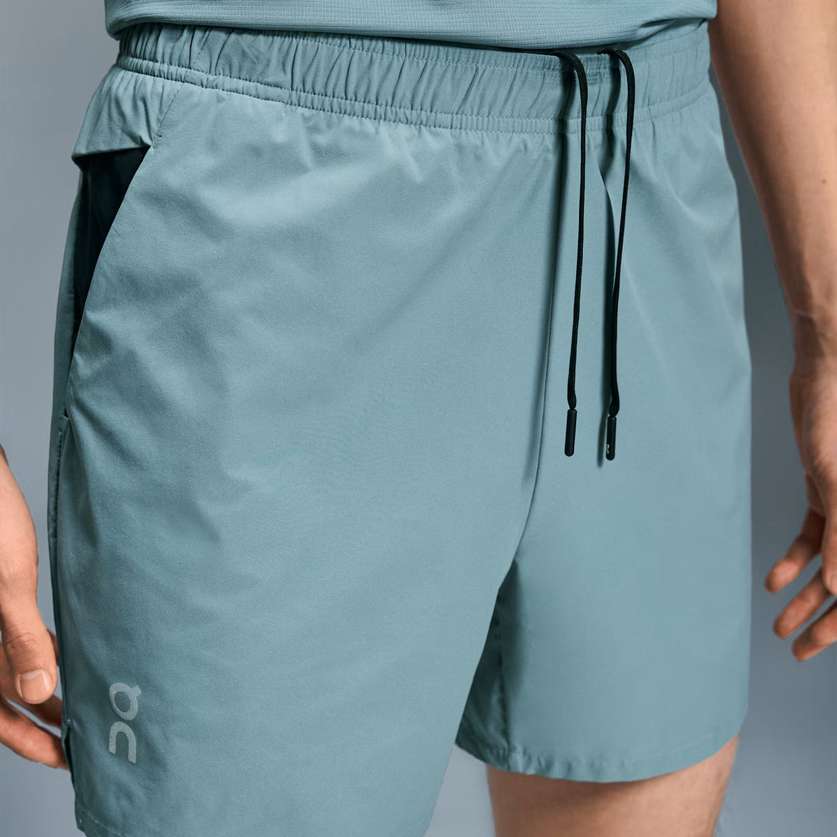 On Essential Shorts Coast