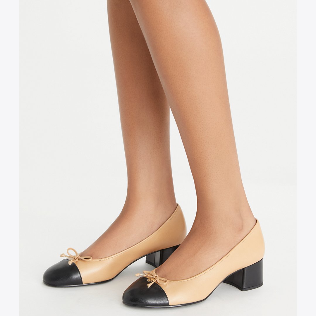 Tory Burch Cap-Toe Pump GINGER SHORTBREAD / PERFECT BLACK