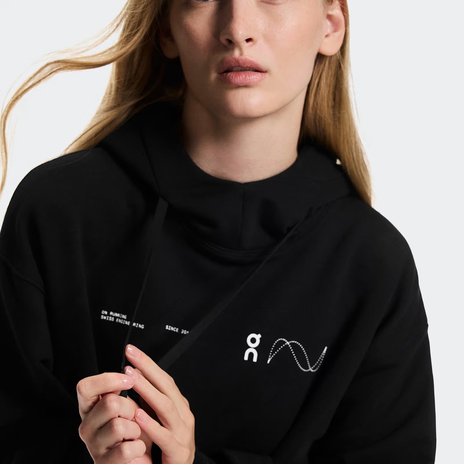 On Club Hoodie Avant Black (Women'S)