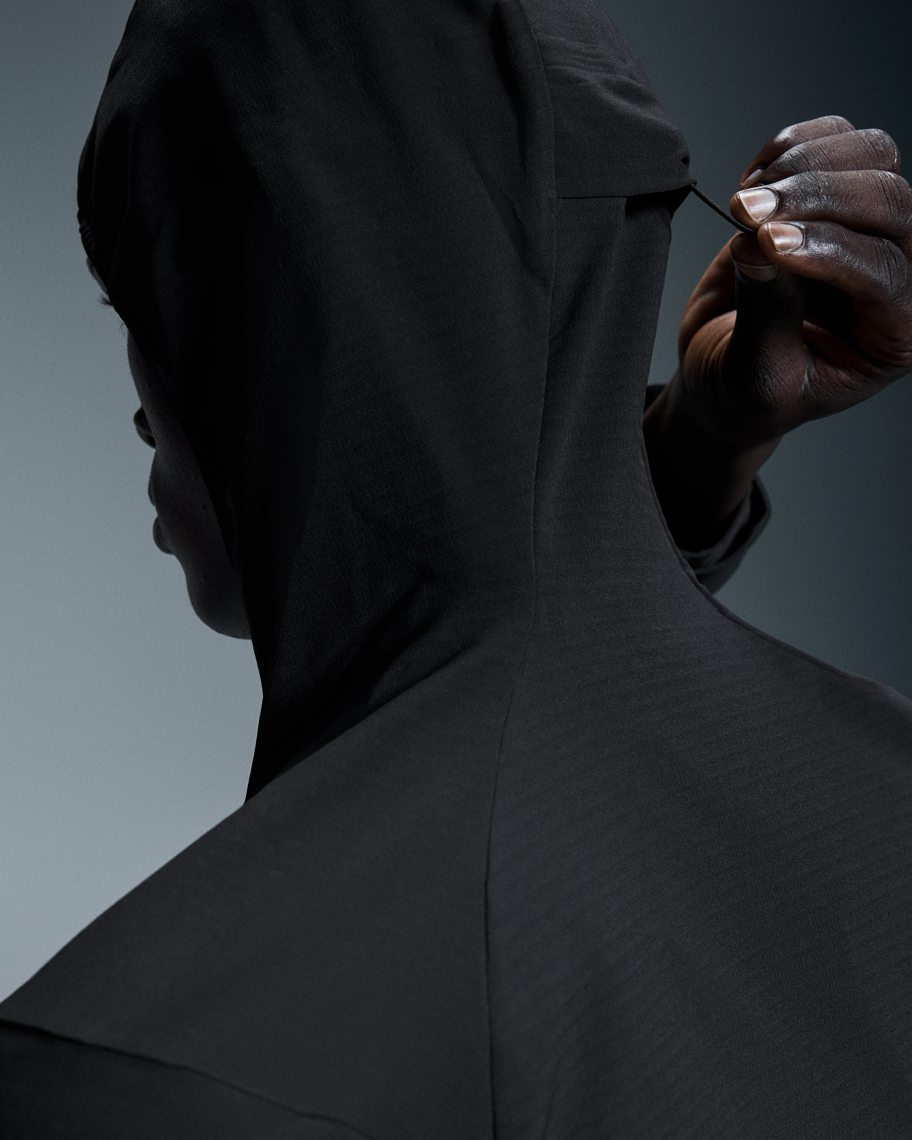 On Pace Hoodie Black