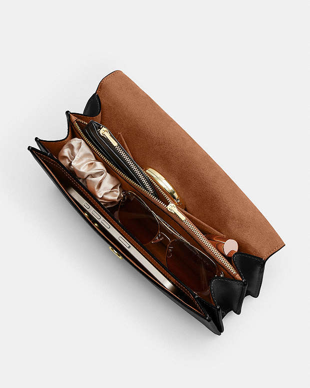 Klare Envelope Crossbody Bag Calf Leather-Gold-Black Calf Leather-Gold-Black