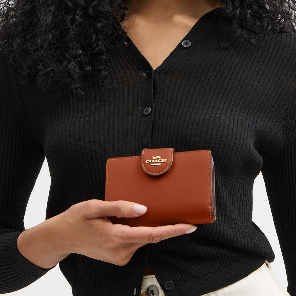 Coach Medium Corner Zip Wallet Gold Tan