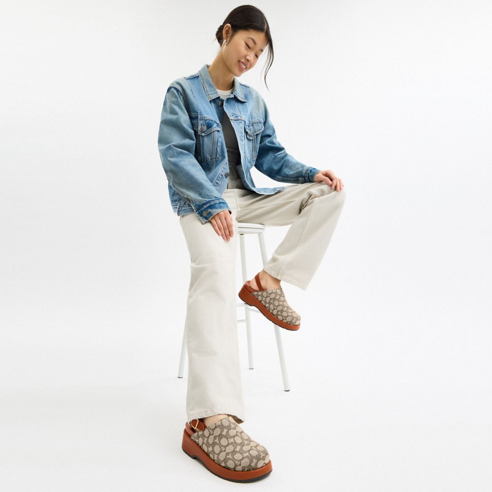 Women's Coach Sculpted C Platform Clog In Signature Textile Jacquard Cocoa Burnished Amber