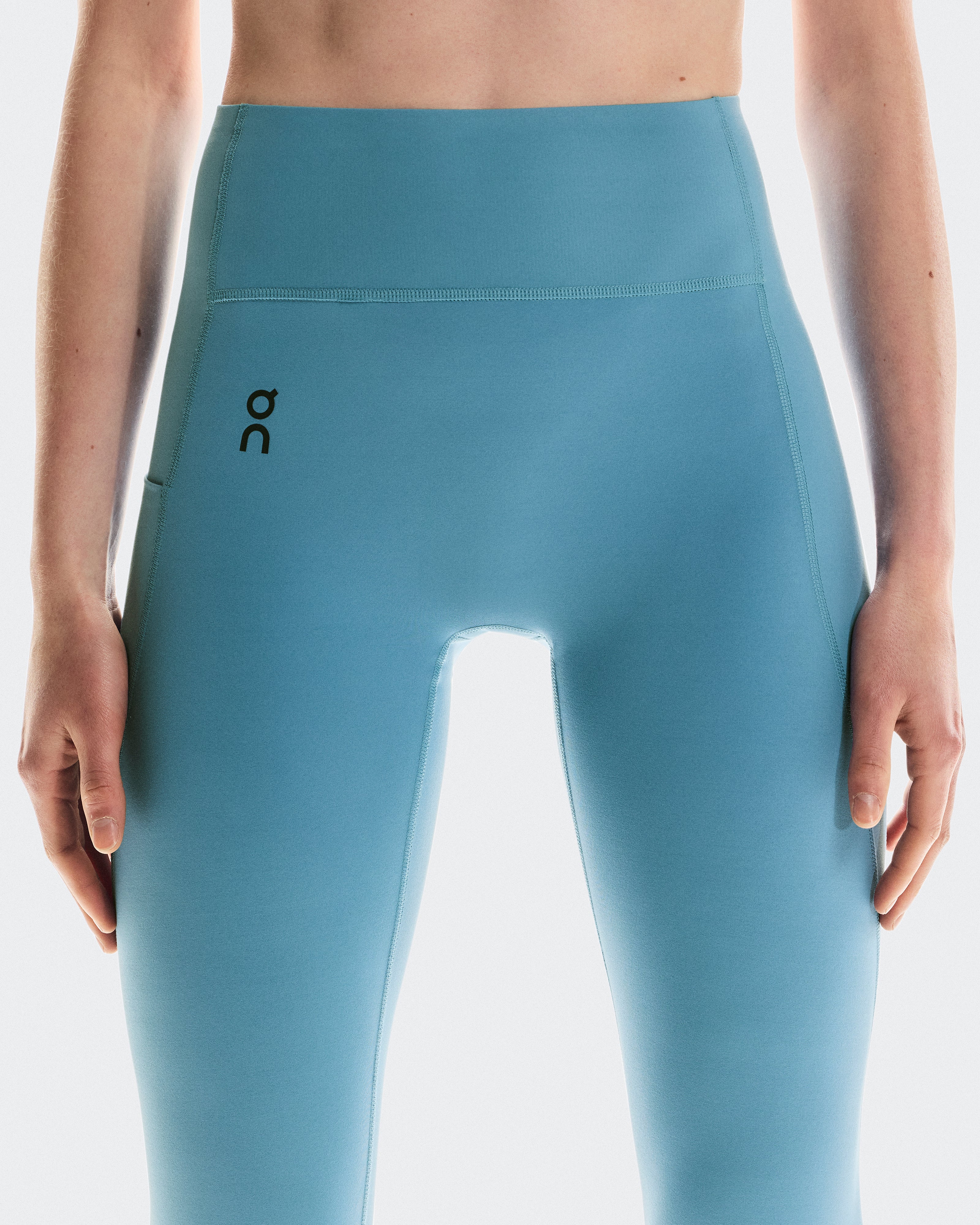 On Studio Tights 7/8 Niagara (Women'S)