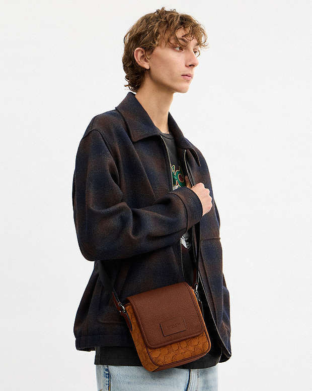 Lucas Crossbody Bag In Signature Suede Suede-Qb-Caramel Sable Suede-Qb-Caramel Sable