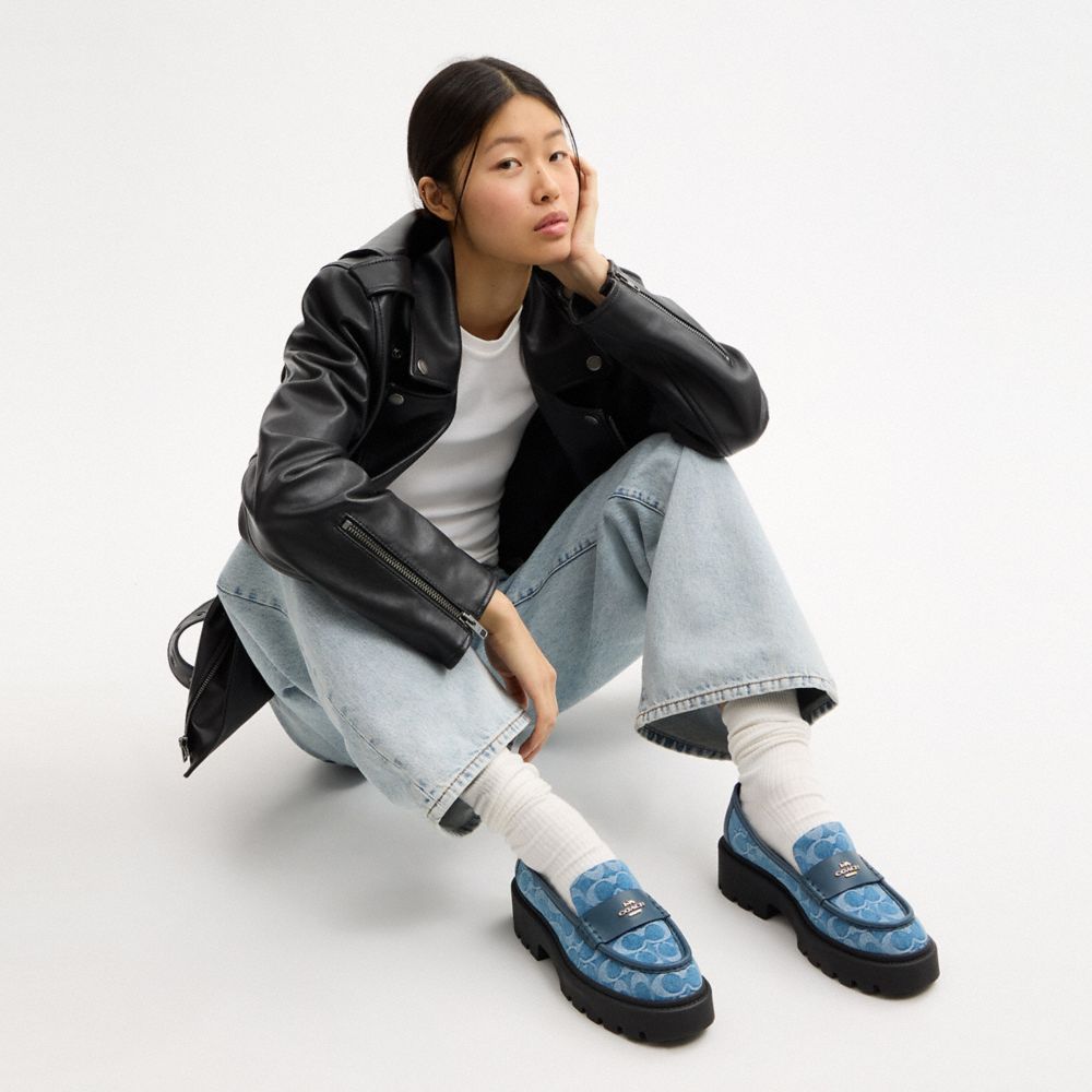 Women's Coach Lucy Lug Sole In Signature Denim Indigo