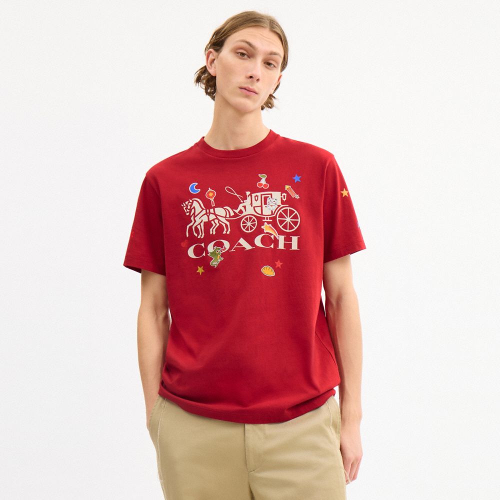 Coach Horse And Carriage Sticker T Shirt In Organic Cotton Red