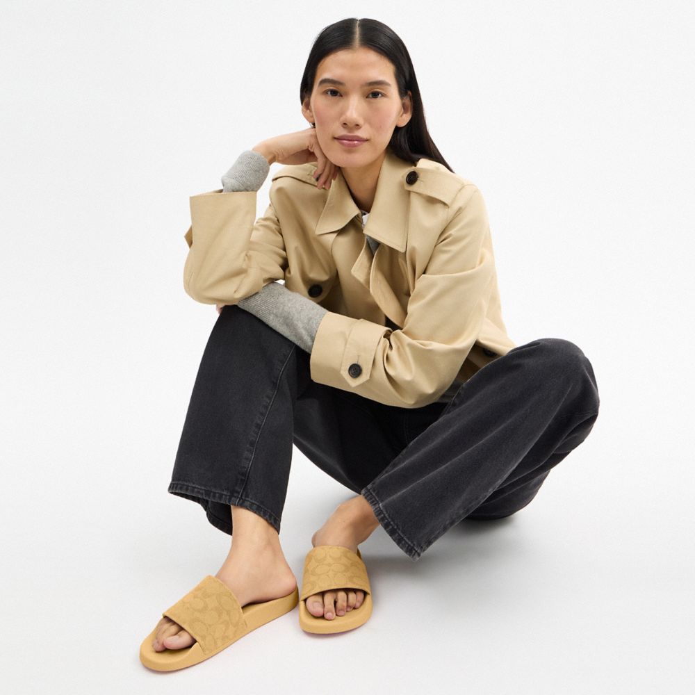 Women's Coach Udele Sport Slide In Signature Jacquard Canvas Vanilla