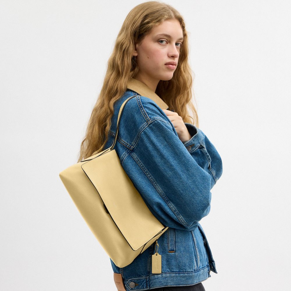 Coach Chelsea Shoulder Bag 30 Brass Vanilla