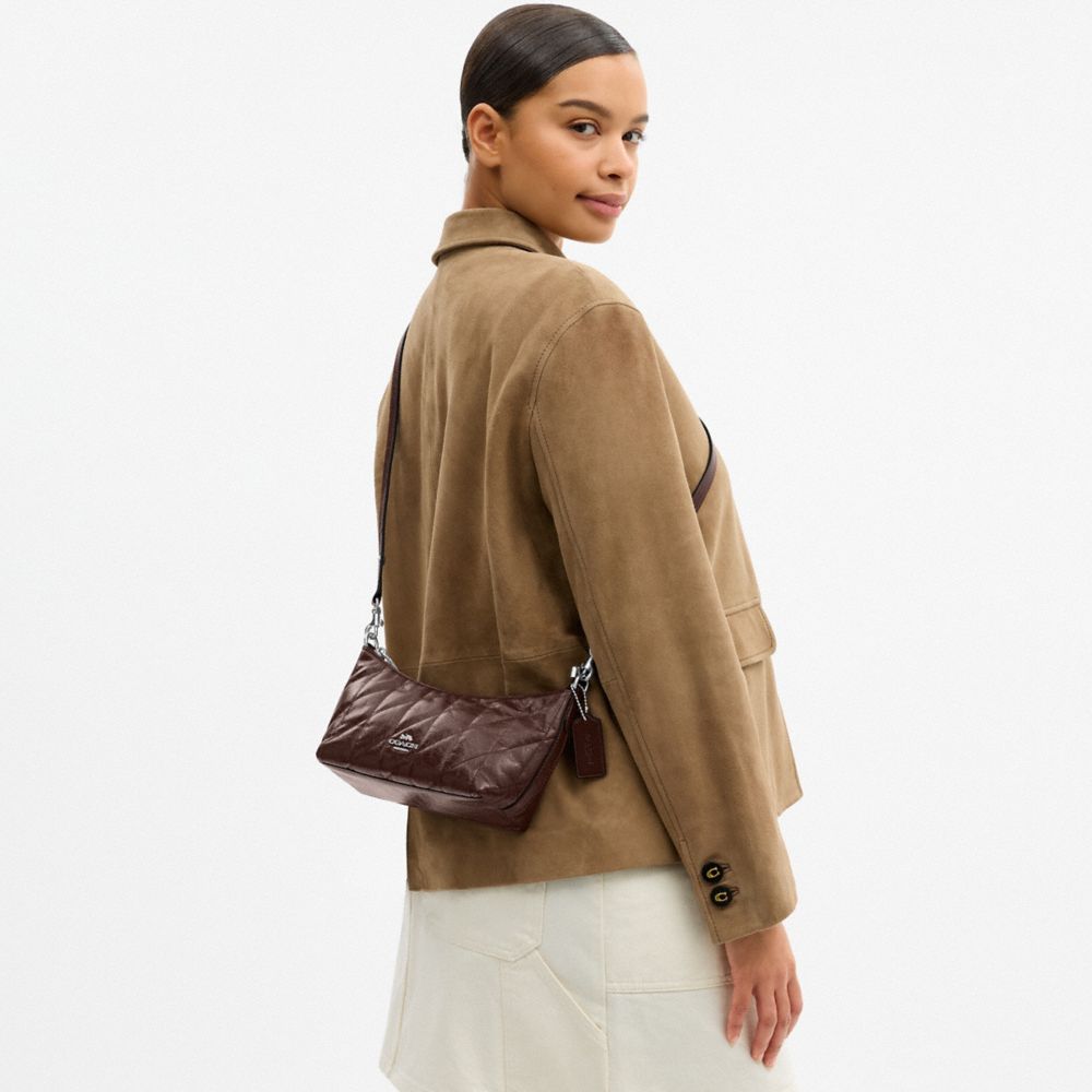 Coach Caitlin Shoulder Bag With Quilting Silver Maple