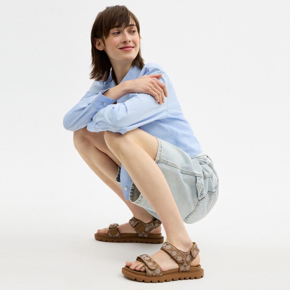 Women's Coach Brynn Sandal In Crystal Signature Jacquard Tan