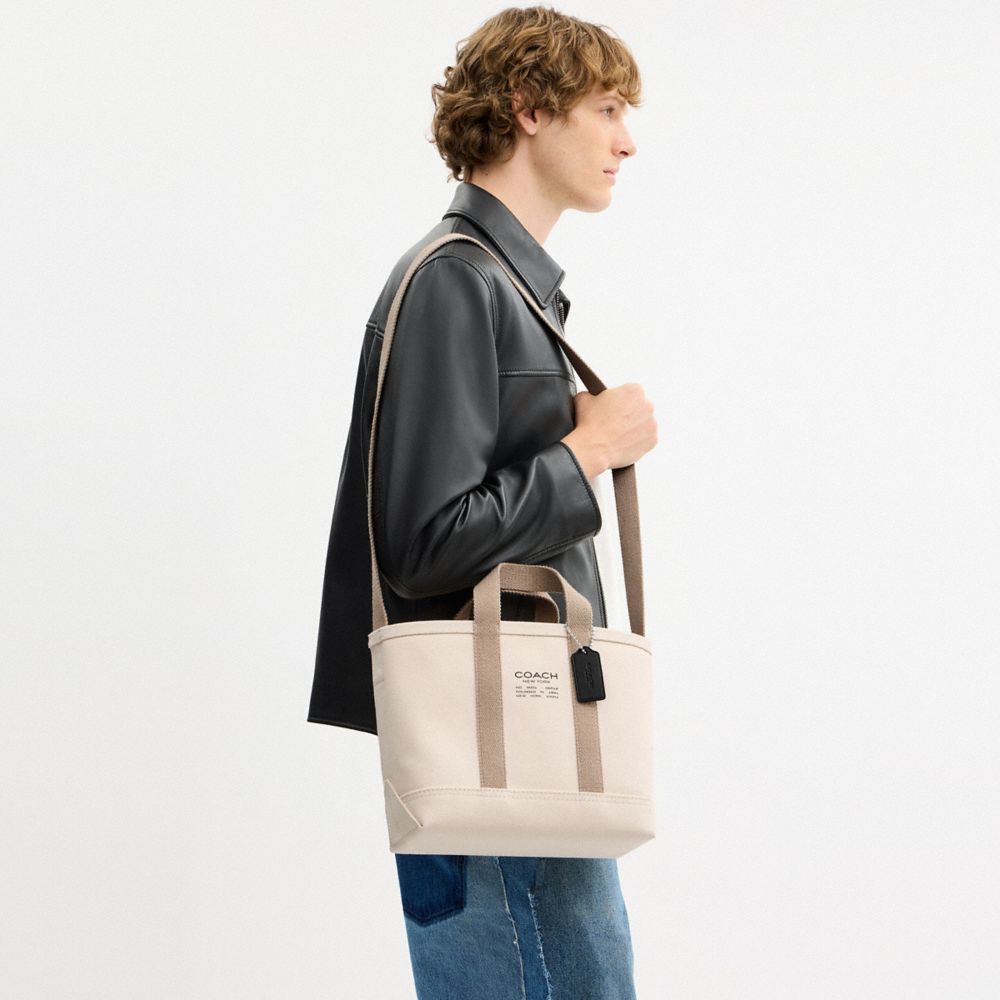 Coach Utility Tote 27 Natural