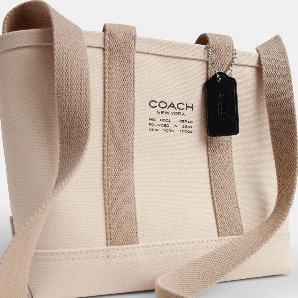 Coach Utility Tote 27 Natural