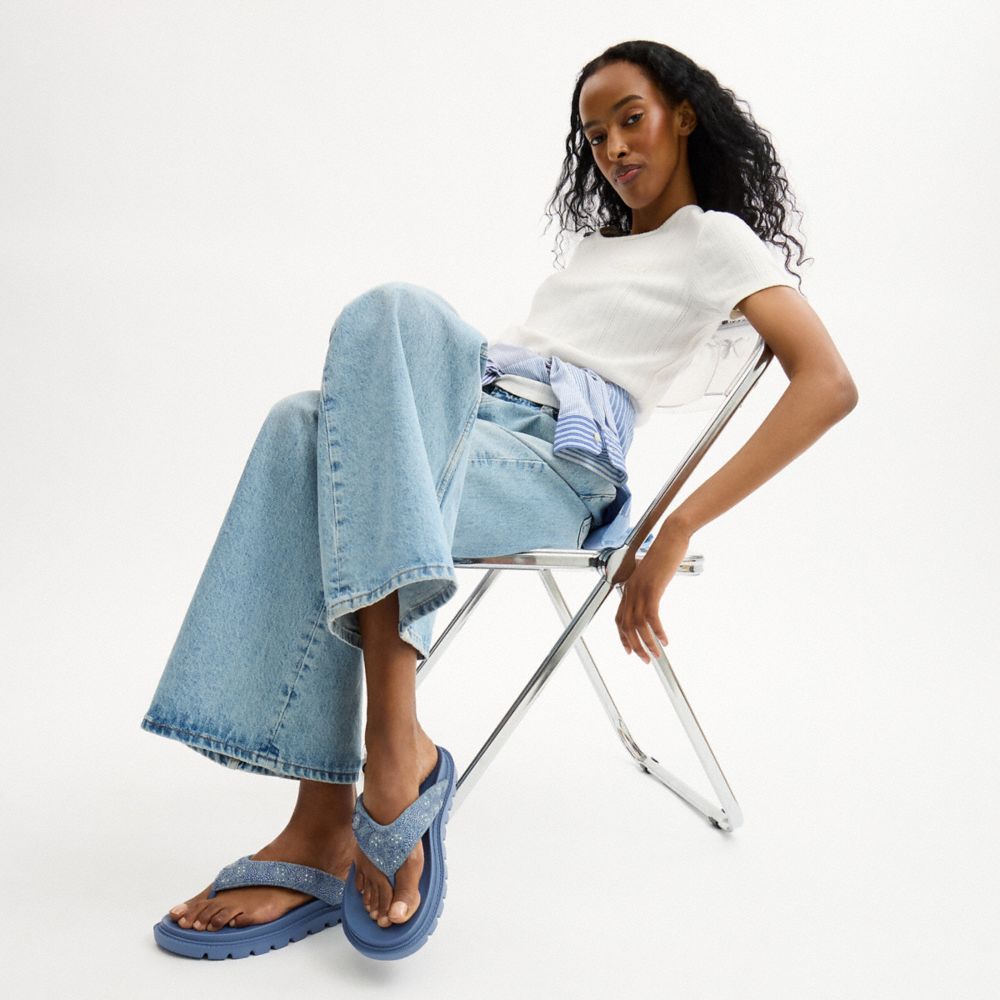 Women's Coach Brynn Thong Sandal In Crystal Signature Denim Denim