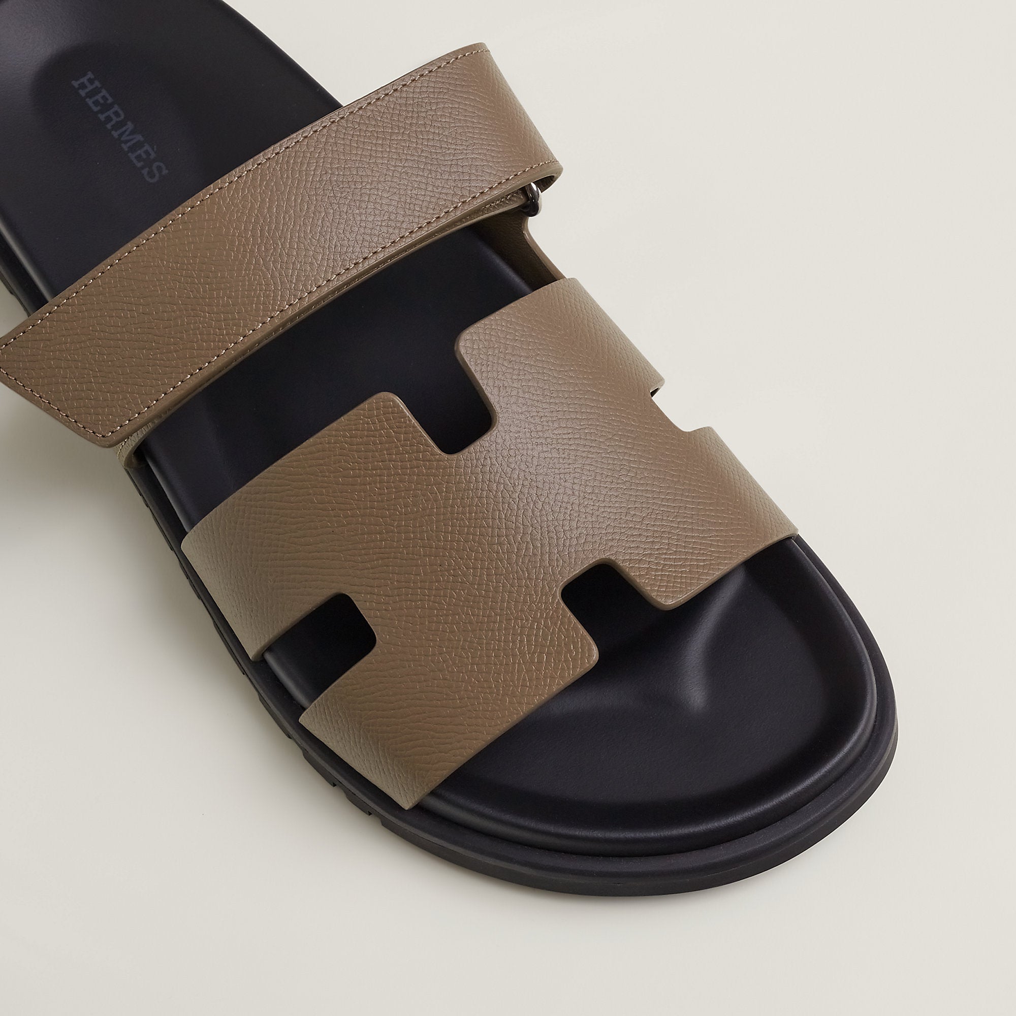 Hermes Chypre Sandal Noir
