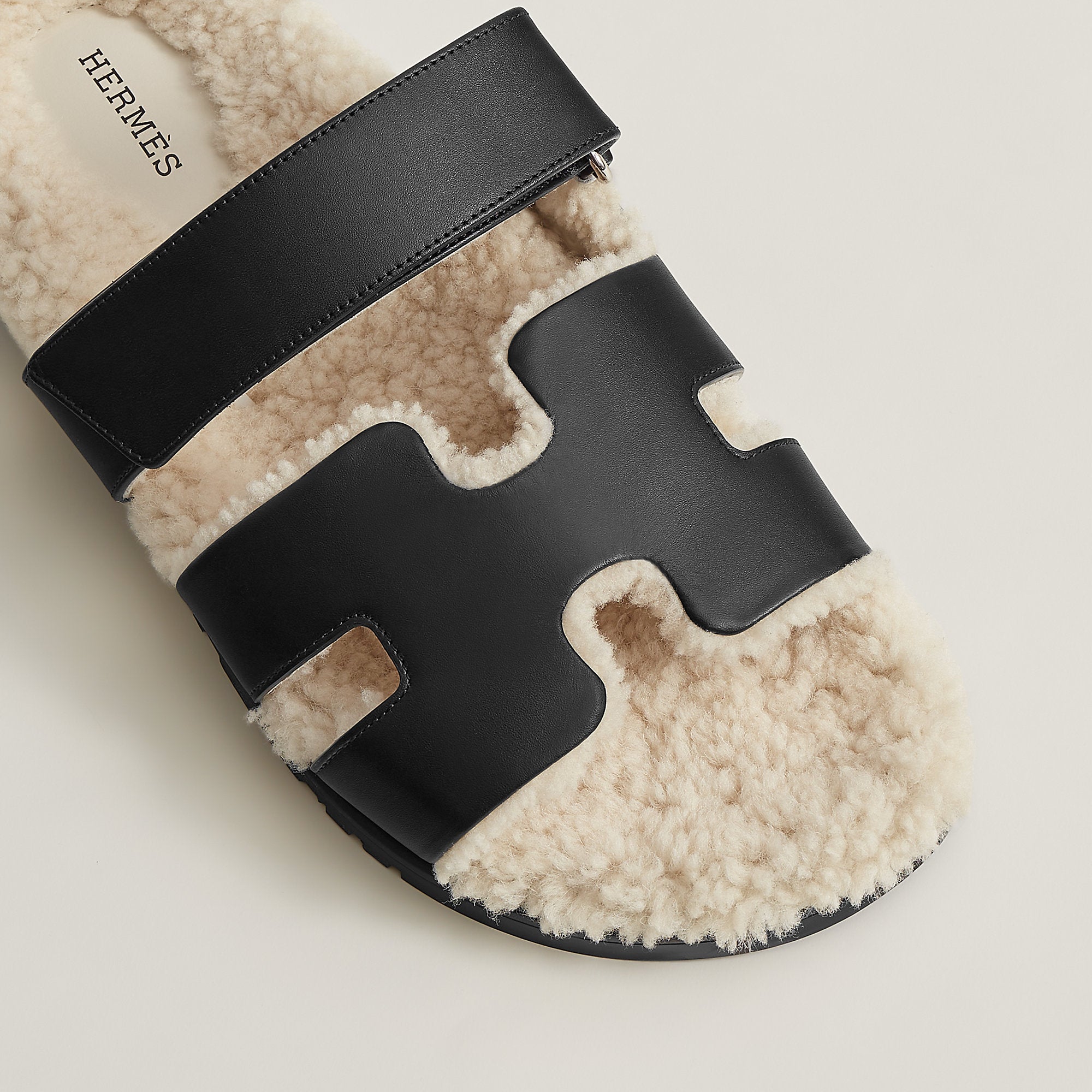 Hermes Chypre Sandal Noir
