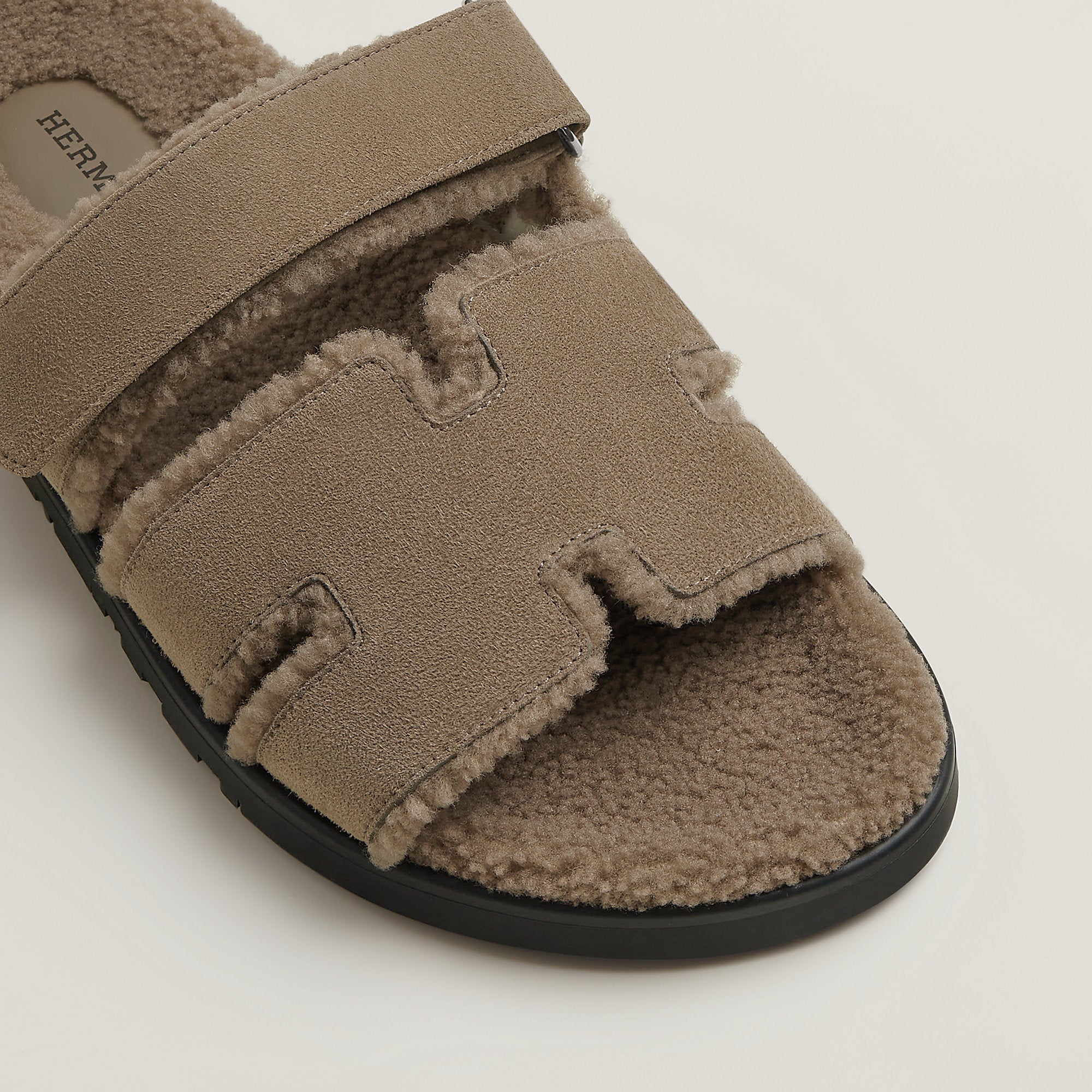 Hermes Chypre Sandal Noir