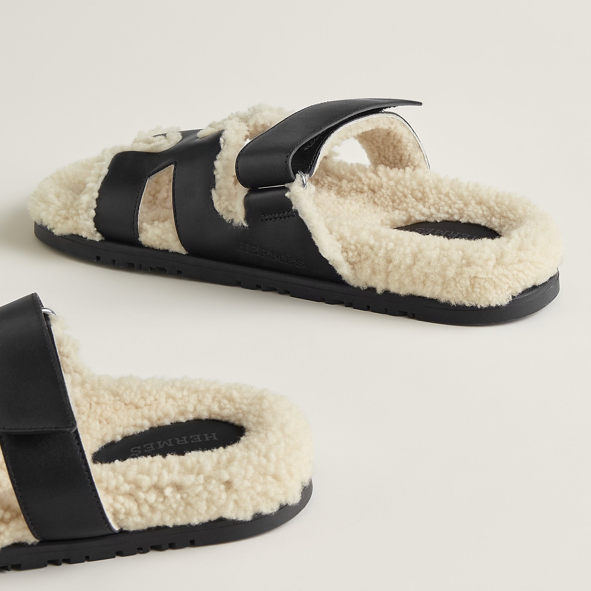 Hermes Chypre Sandal Noir