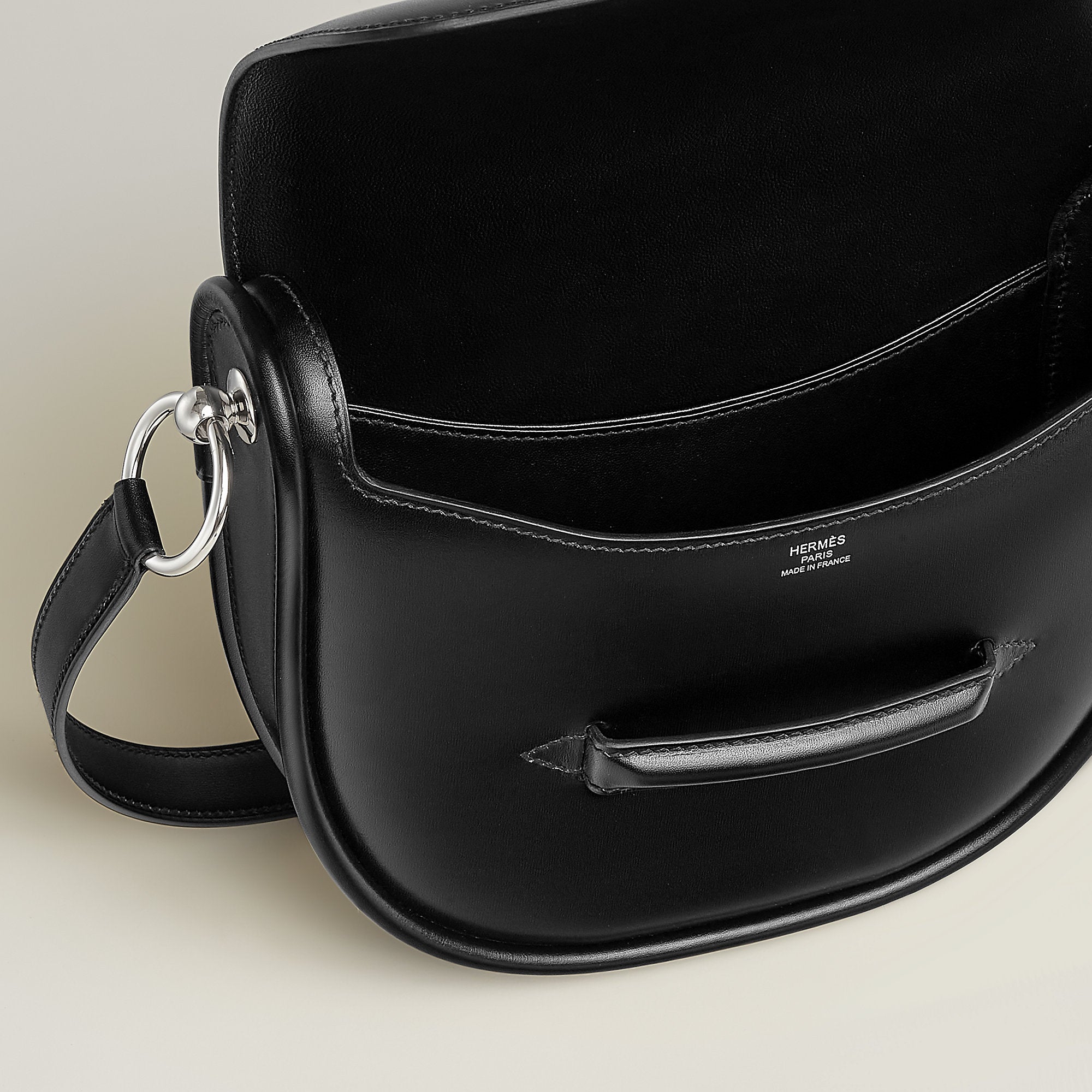 Hermes Collier D'Attelage Bag Noir