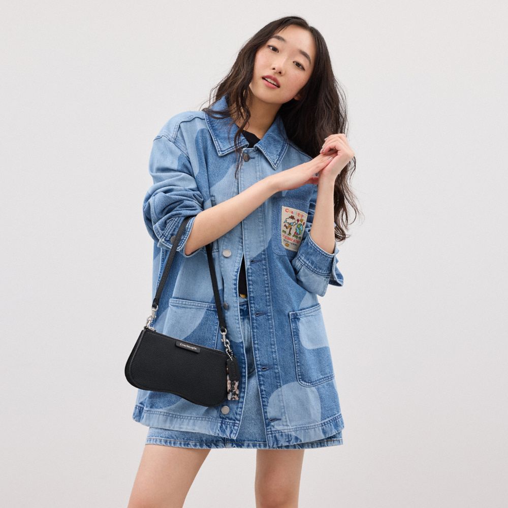 Coach Small Wavy Shoulder Bag In Coachtopia Leather Black